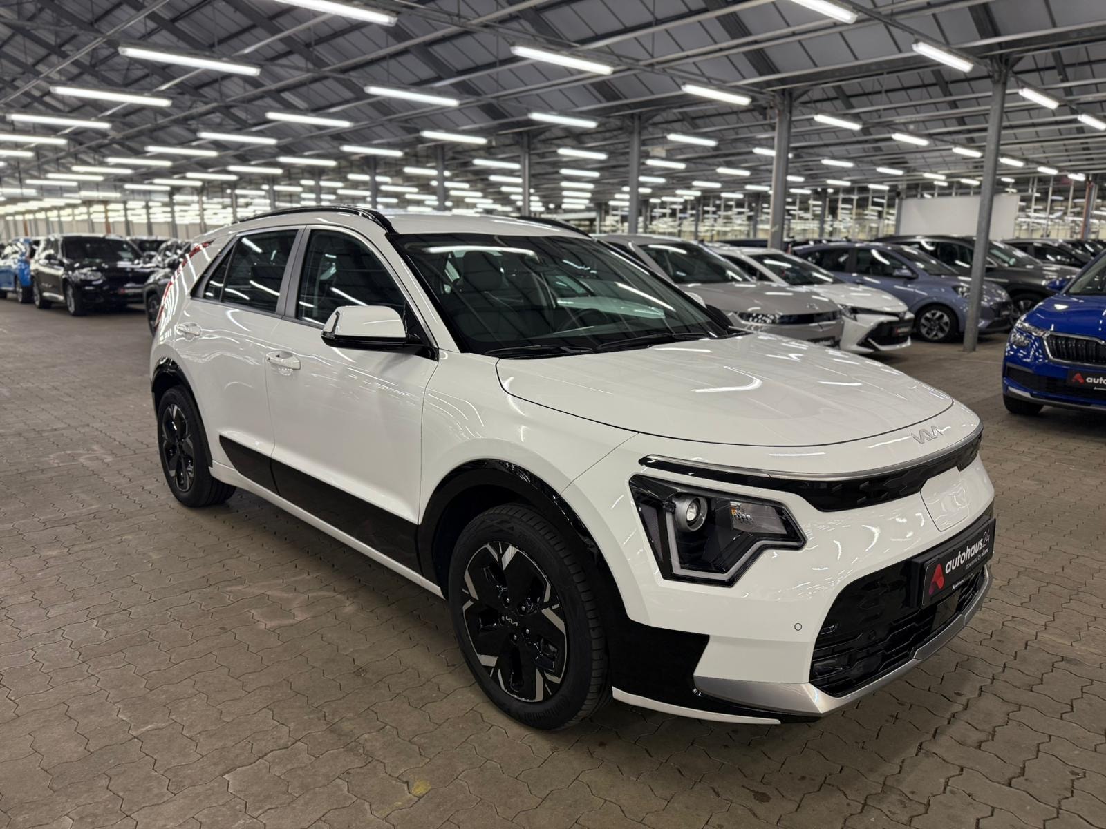 Kia Niro SUV / Crossover / Geländewagen KIA Niro EV Vision Schräghecklimousine #1