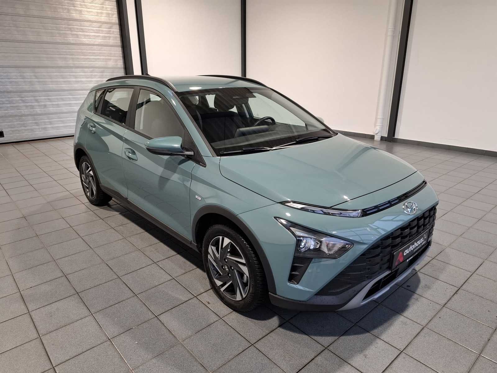 Hyundai Bayon SUV / Crossover / Geländewagen HYUNDAI Bayon 1.0 T-GDI 48V-Hybrid 74kW Trend Sports Utility Vehicle #1