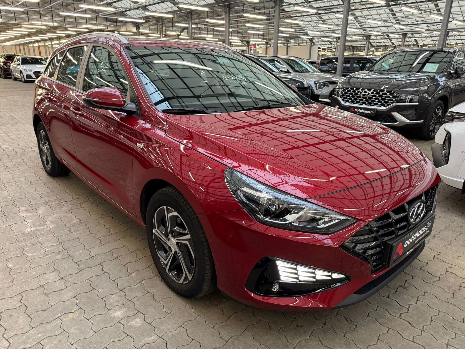 Hyundai i30 Kombi HYUNDAI i30 1.0 T-GDI Hybrid Select DCT Kombi #1