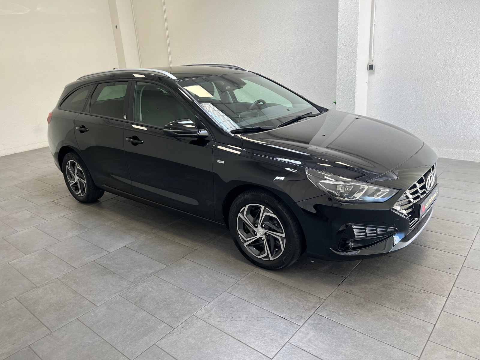 Hyundai i30 Kombi HYUNDAI i30 1.5 T-GDI Hybrid EDITION 30 DCT Kombi #1