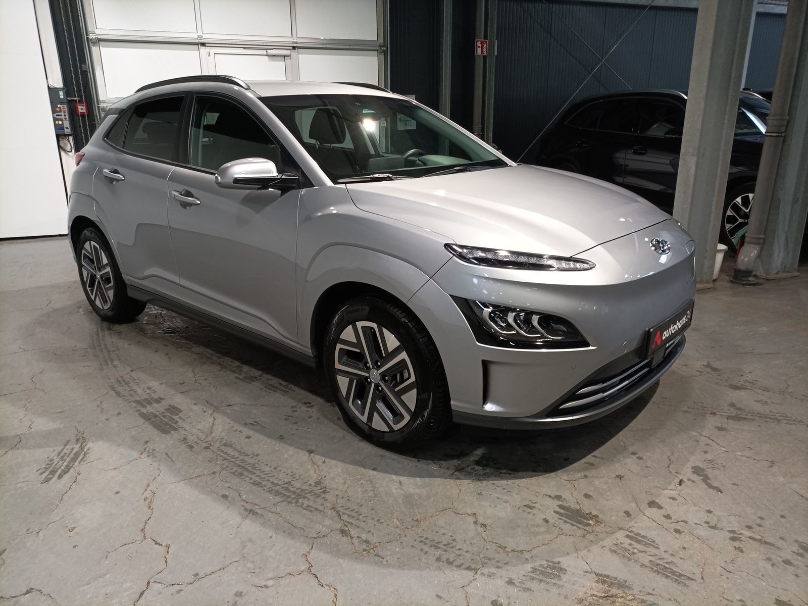 Hyundai Kona SUV / Crossover / Geländewagen HYUNDAI Kona ELEKTRO 100kW Advantage-Paket Sports Utility Vehicle #1