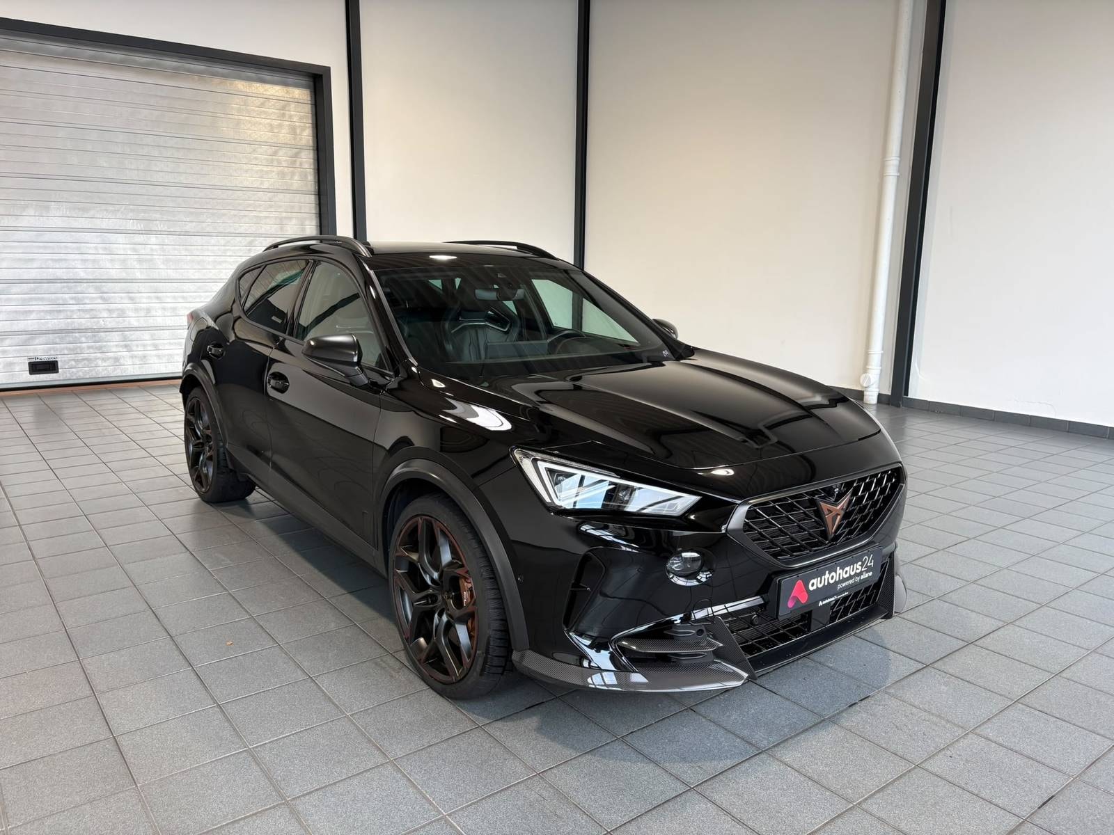 CUPRA Formentor SUV / Crossover / Geländewagen CUPRA Formentor 2.5 TSI 287kW VZ5 4Drive DSG Sports Utility Vehicle #1