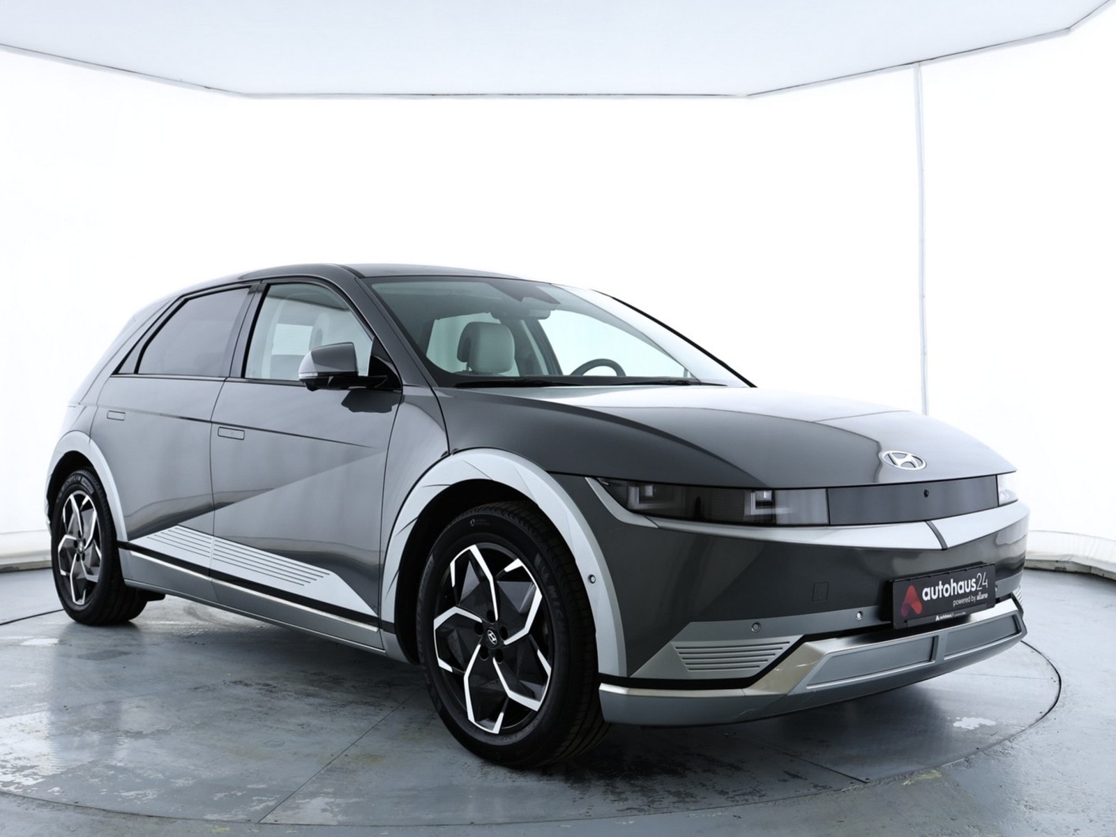 Hyundai IONIQ 5 Limousine HYUNDAI IONIQ 5 77,4 kWh Heckantrieb Sports Utility Vehicle #1