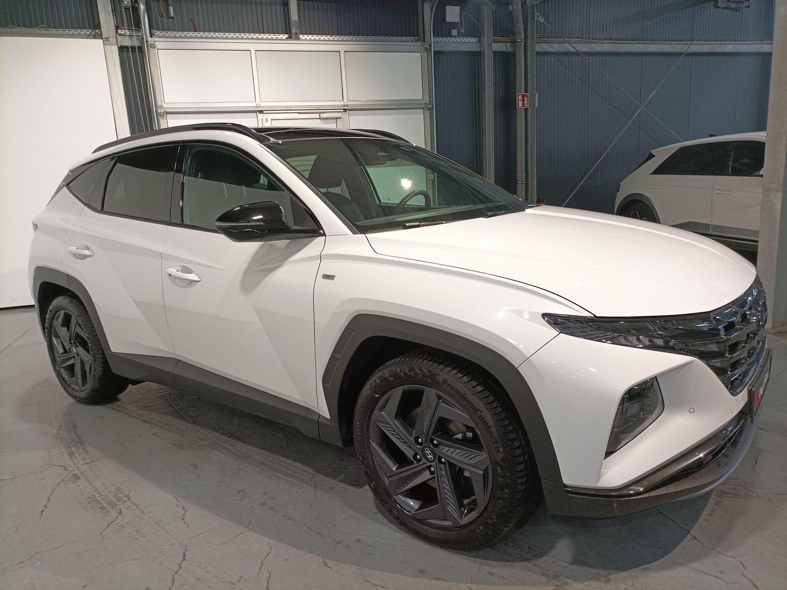 Hyundai Tucson SUV / Crossover / Geländewagen HYUNDAI Tucson 1.6 T-GDI 132kW 48V Blackline DCT 4WD Sports Utility Vehicle #1