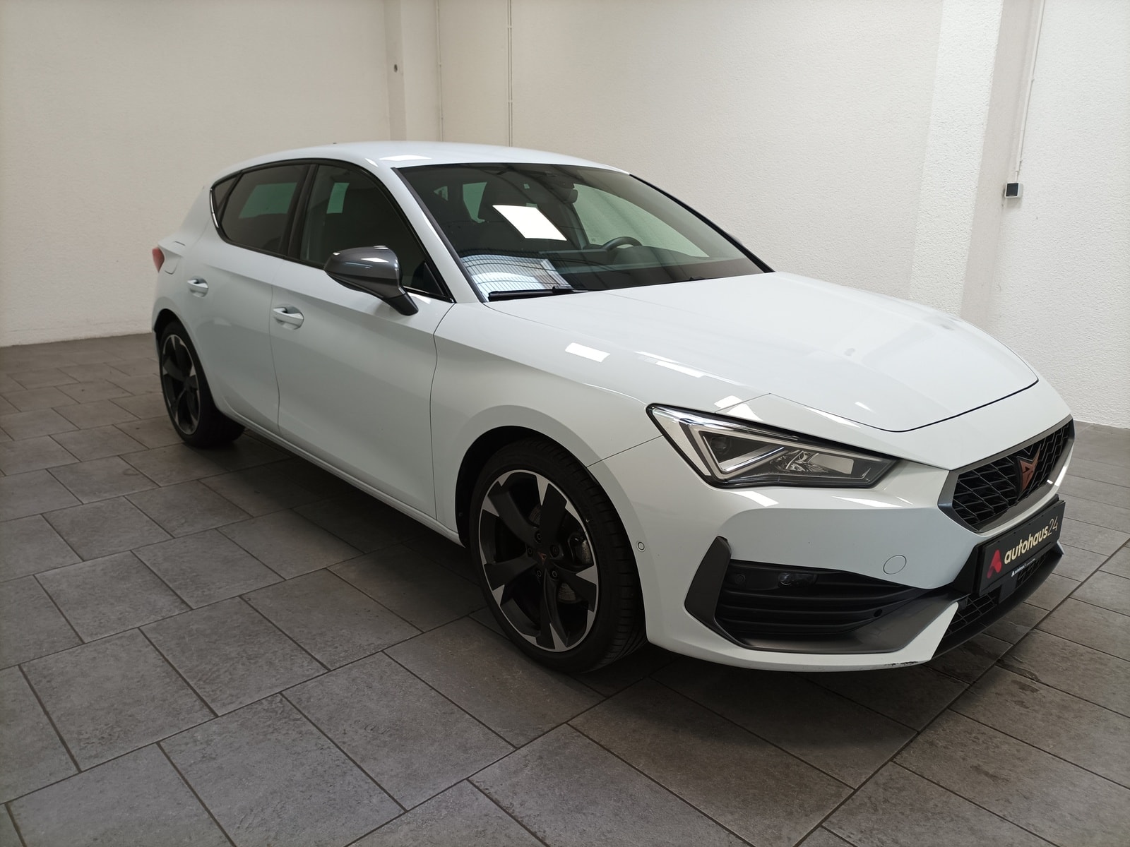 CUPRA Leon Limousine CUPRA Leon 1.5 eTSI 110kW DSG Schräghecklimousine #1