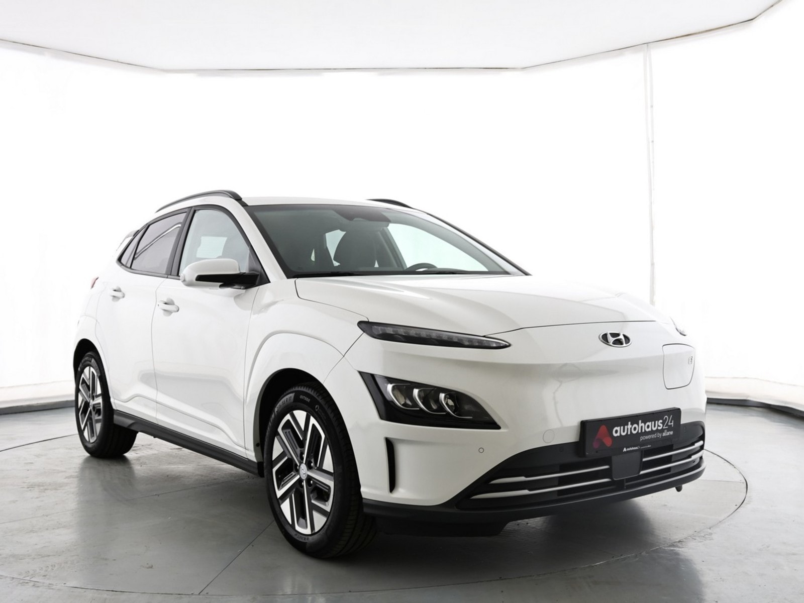 Hyundai Kona SUV / Crossover / Geländewagen HYUNDAI Kona ELEKTRO 100kW Advantage-Paket Sports Utility Vehicle #1