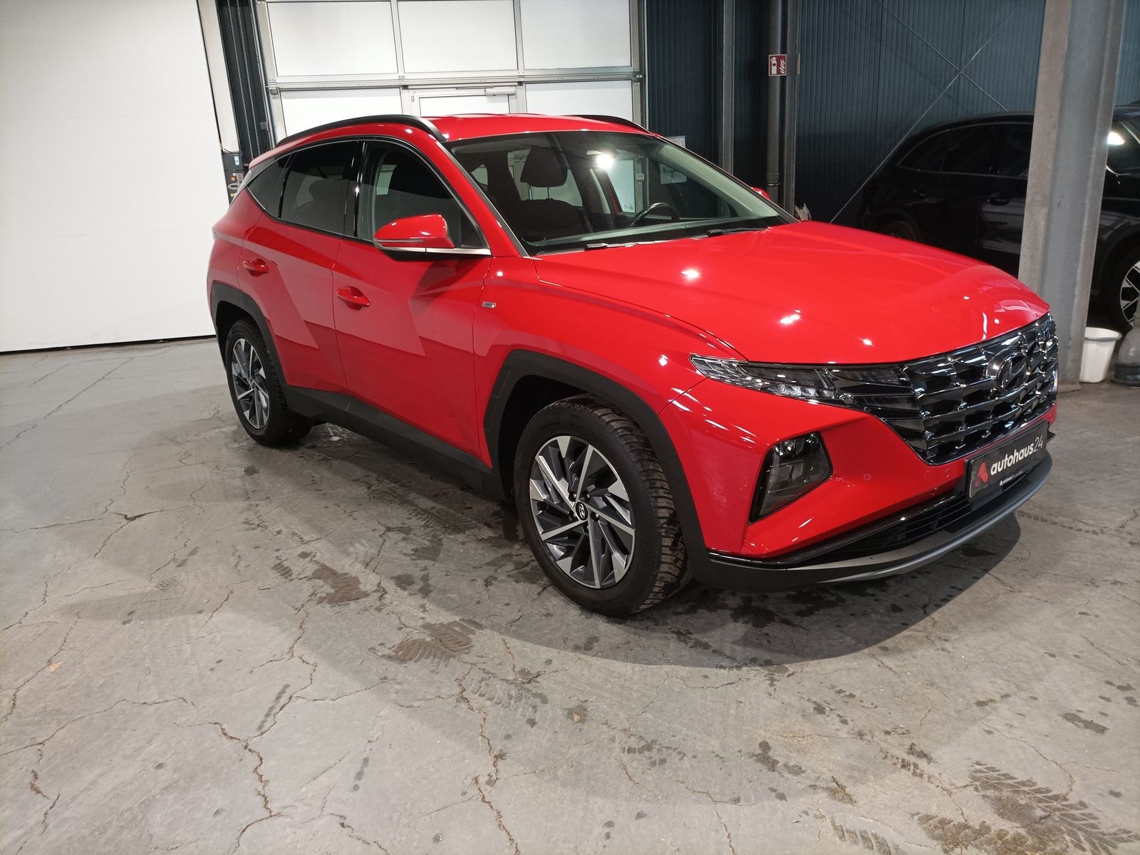 Hyundai Tucson SUV / Crossover / Geländewagen HYUNDAI Tucson 1.6 T-GDI 48V Trend DCT Sports Utility Vehicle #1