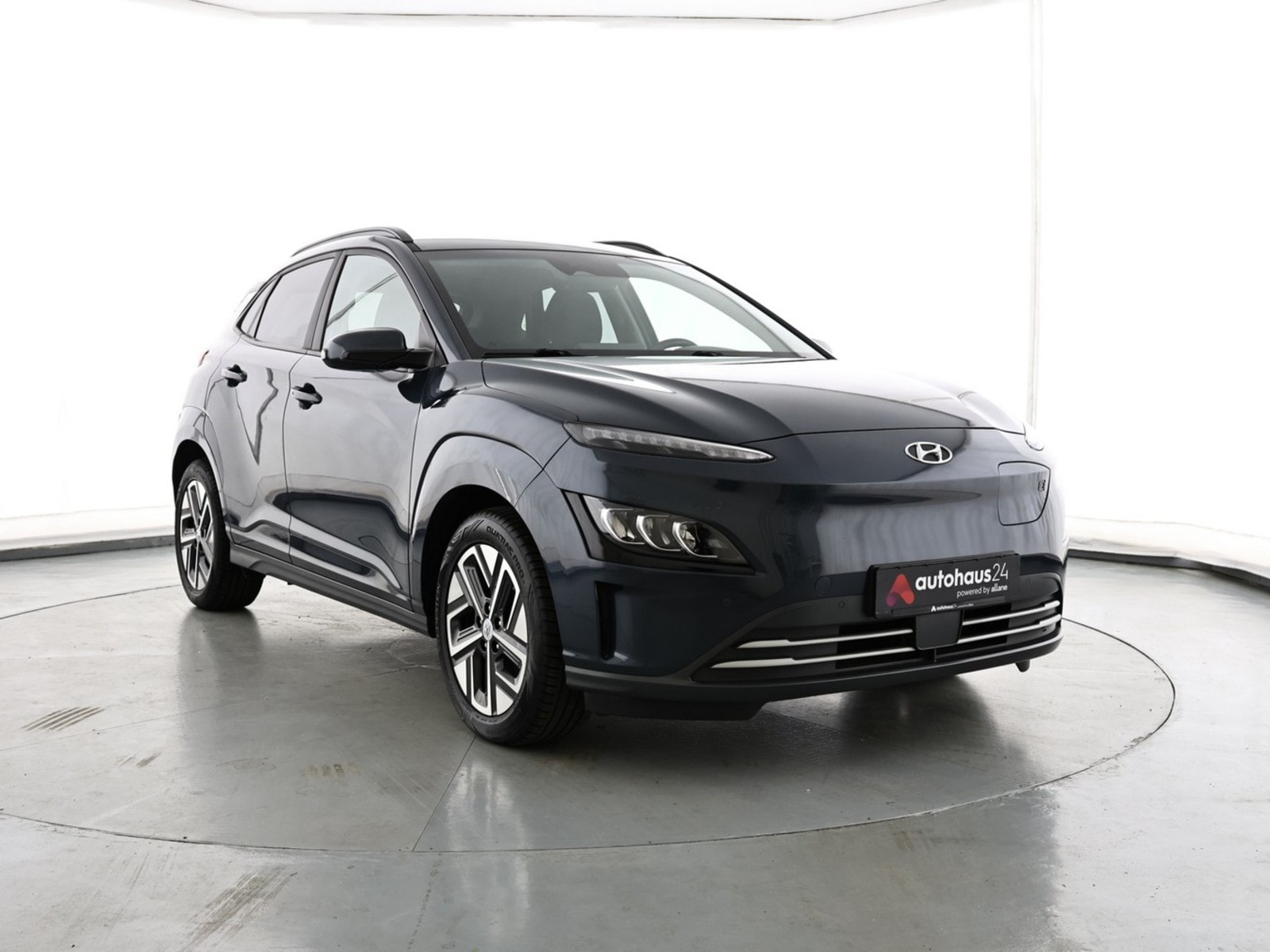 Hyundai Kona SUV / Crossover / Geländewagen HYUNDAI Kona ELEKTRO 100kW Sports Utility Vehicle #1
