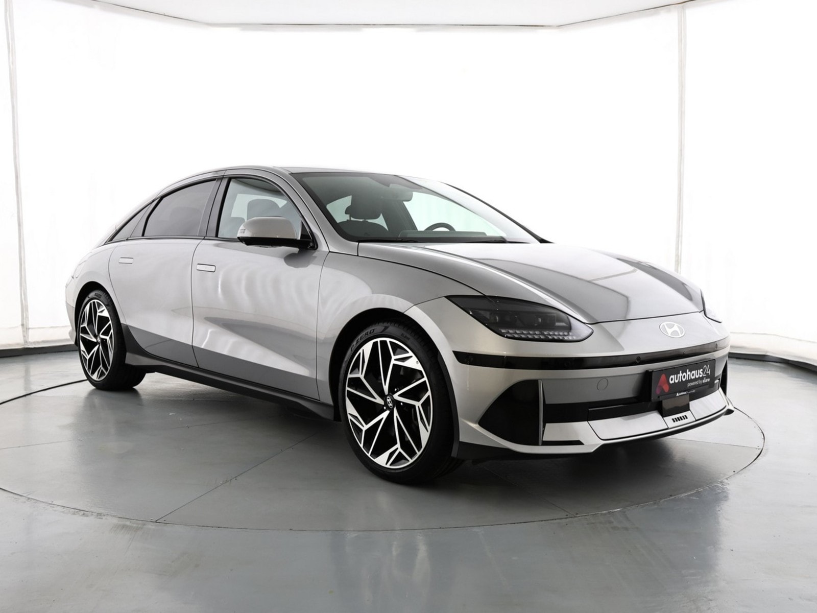 Hyundai IONIQ 6 Limousine HYUNDAI IONIQ 6 77,4kWh 168kW Dynamiq Limousine #1