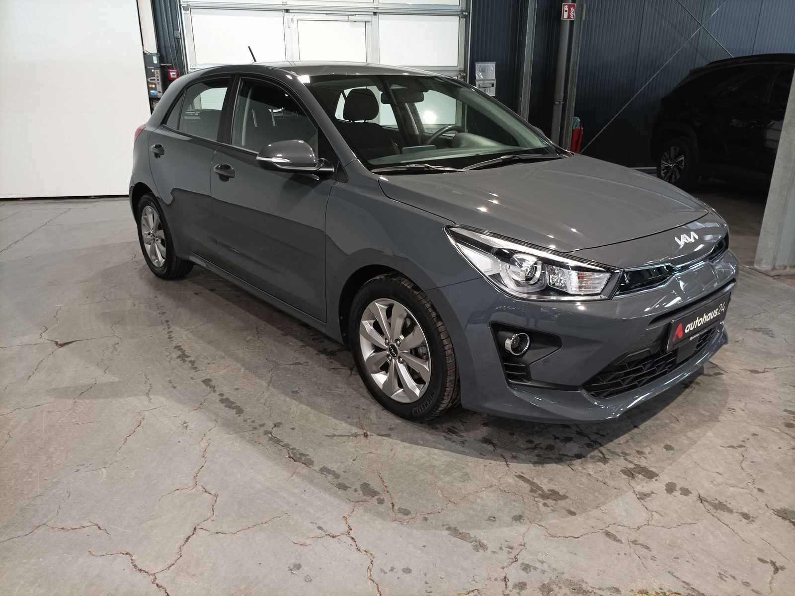 Kia Rio Schräghecklimousine KIA Rio 1.0 T-GDI 100 Vision DCT Schräghecklimousine #1