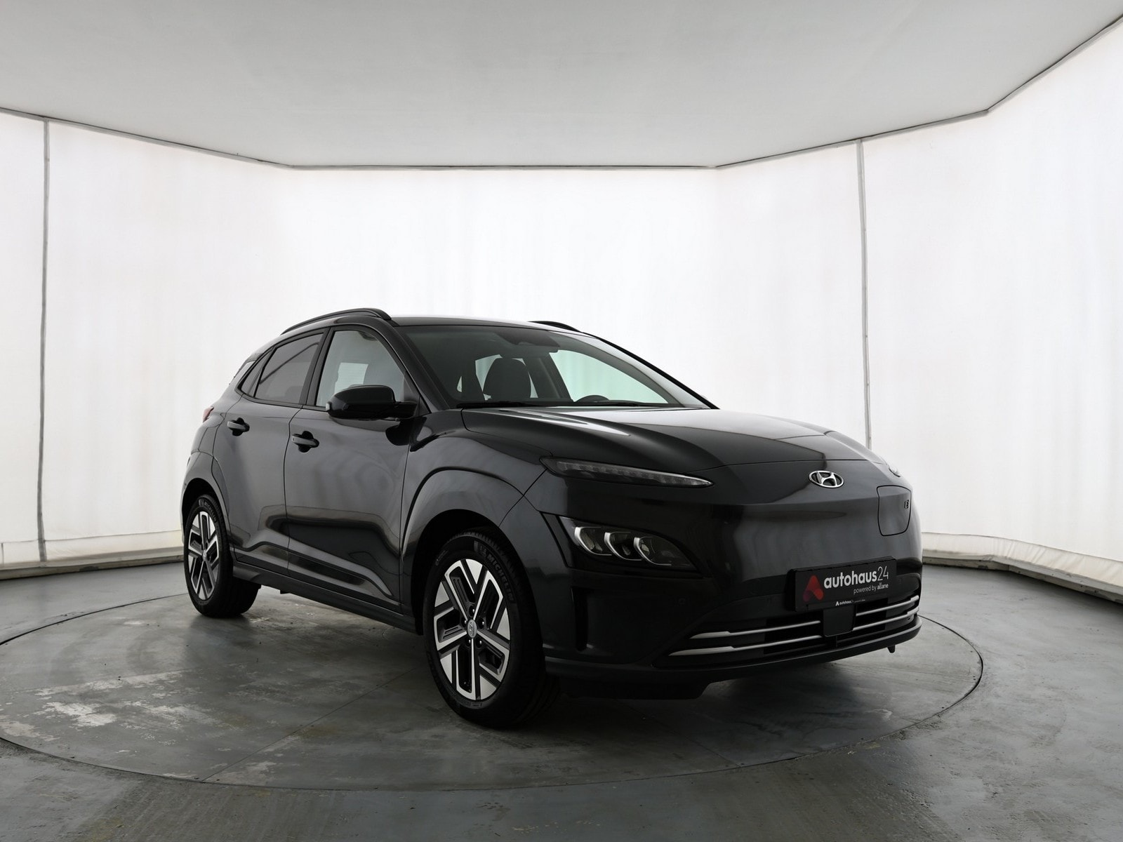Hyundai Kona SUV / Crossover / Geländewagen HYUNDAI Kona ELEKTRO 100kW Advantage-Paket Sports Utility Vehicle #1