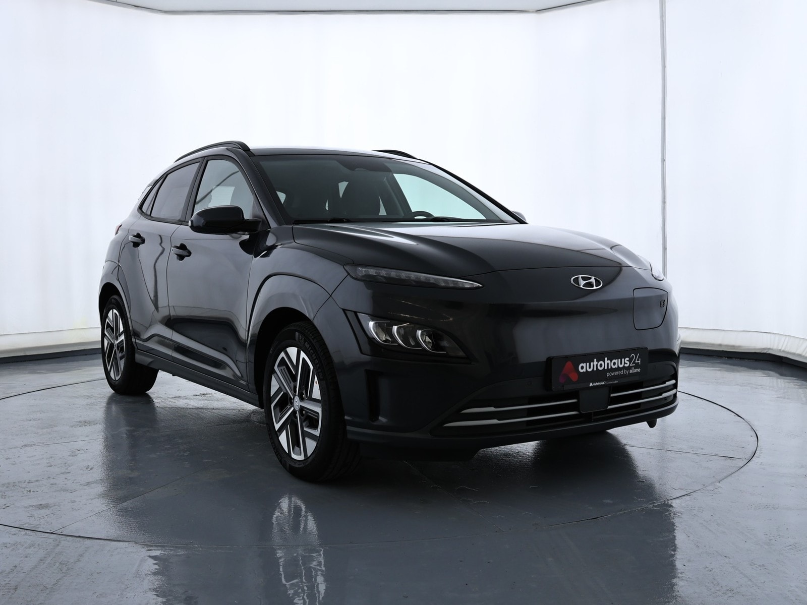 Hyundai Kona SUV / Crossover / Geländewagen HYUNDAI Kona ELEKTRO 100kW Advantage-Paket Sports Utility Vehicle #1