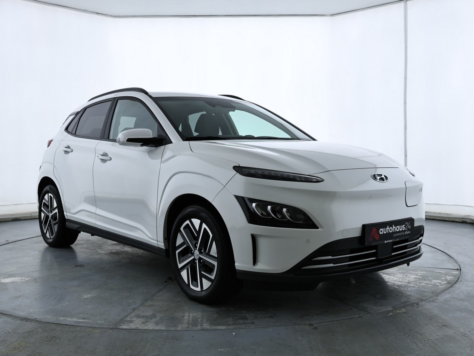 Hyundai Kona SUV / Crossover / Geländewagen HYUNDAI Kona ELEKTRO 100kW Advantage-Paket Sports Utility Vehicle #1
