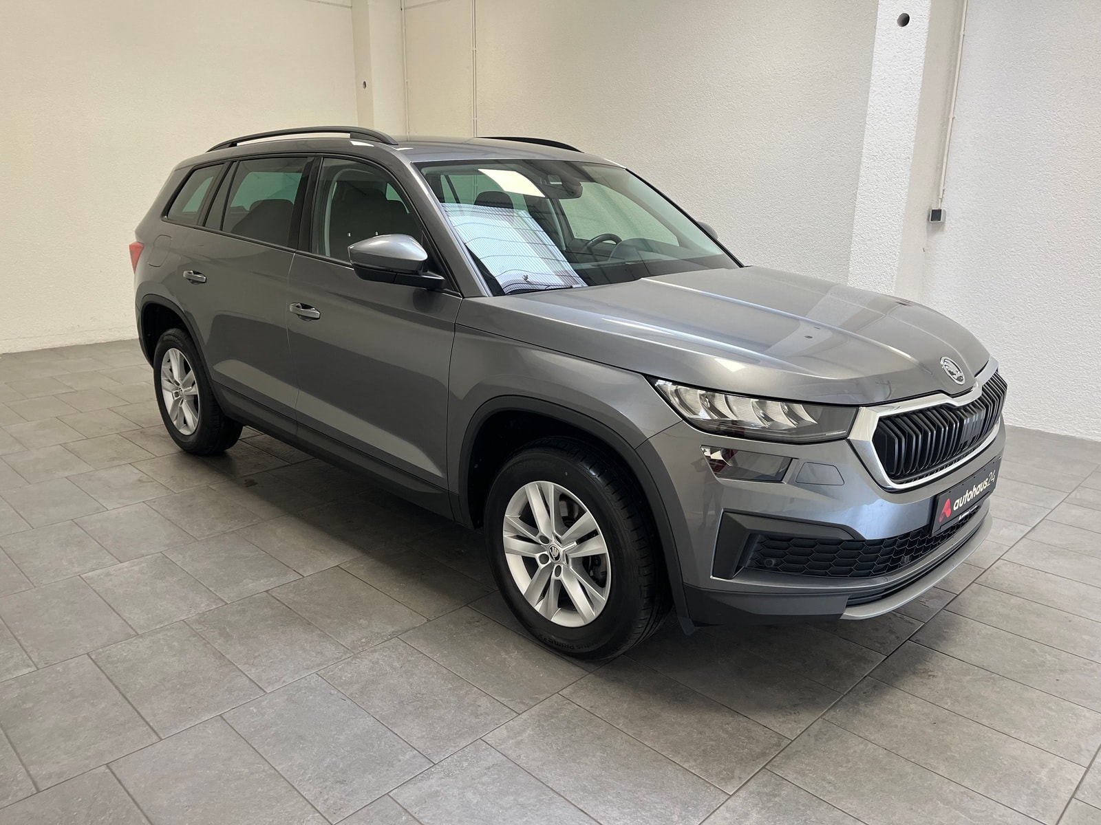 ŠKODA Kodiaq SUV / Crossover / Geländewagen SKODA Kodiaq 1.5 TSI ACT DSG AMBITION Sports Utility Vehicle #1