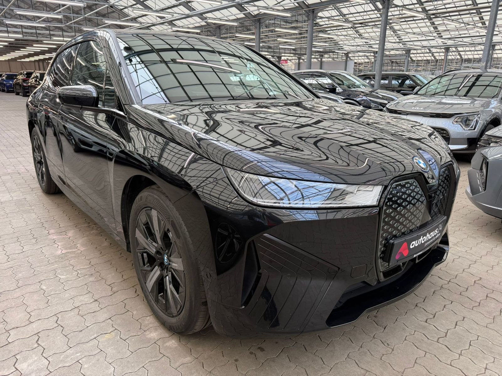 BMW iX SUV / Crossover / Geländewagen BMW iX xDrive40 Sports Utility Vehicle #1