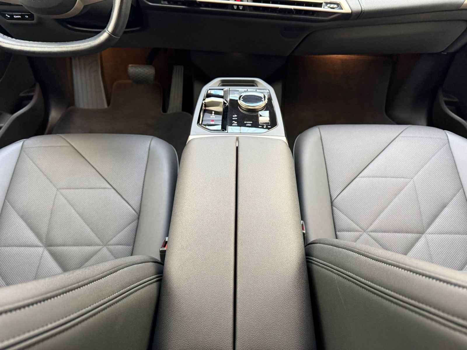 BMW iX SUV iX xDrive40 Sport 76,6 kWh #14