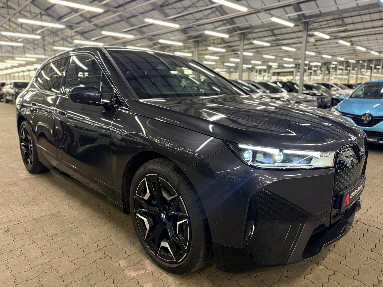 BMW iX SUV / Crossover / Geländewagen BMW iX xDrive40 Sports Utility Vehicle #1