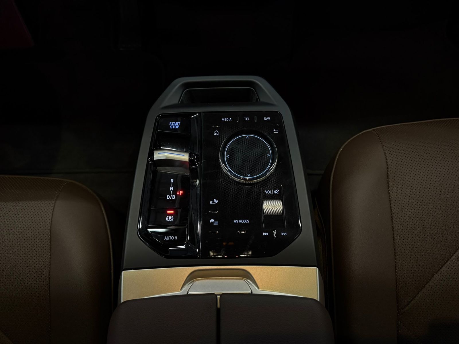 BMW iX SUV iX xDrive40 76,6 kWh #13