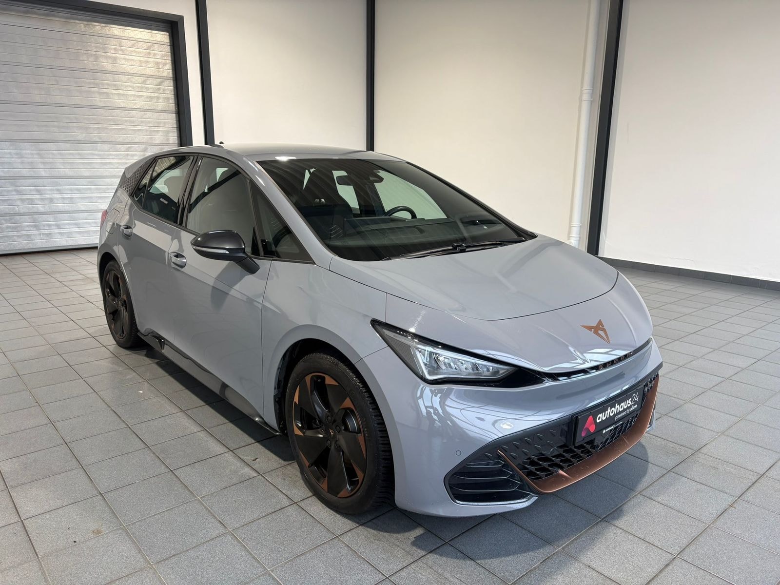 CUPRA Born Schräghecklimousine CUPRA Born 58 kWh 150 kW Schräghecklimousine #1