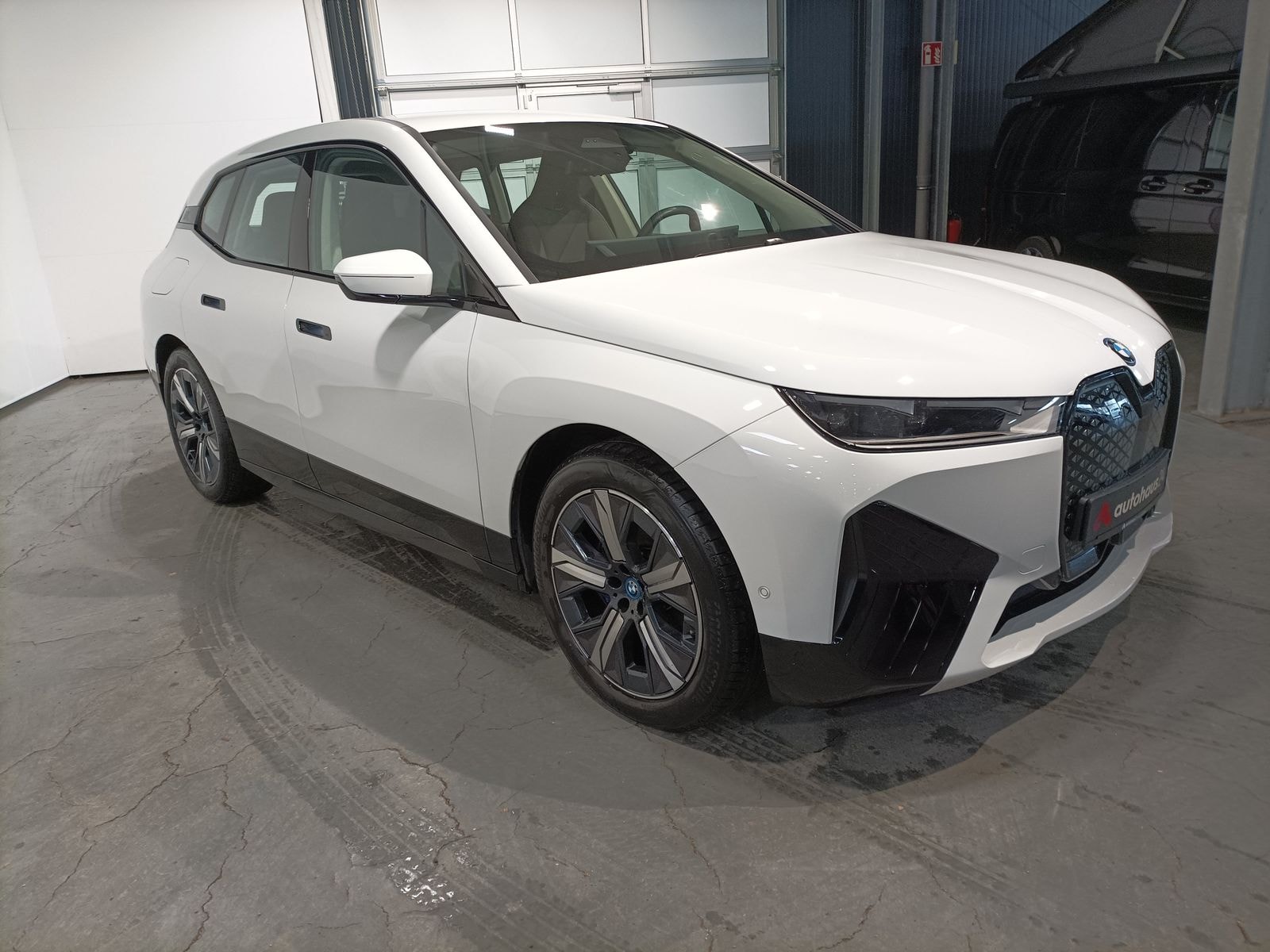 BMW iX SUV / Crossover / Geländewagen BMW iX xDrive40 Sports Utility Vehicle #1