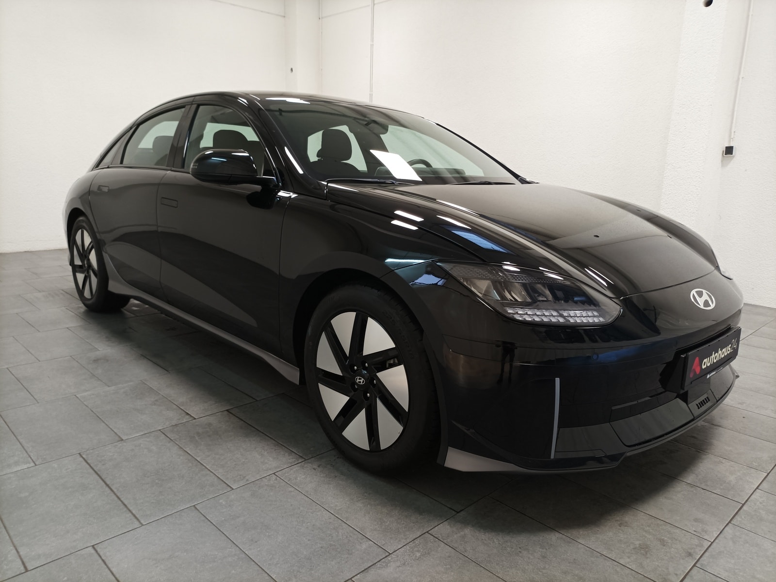 Hyundai IONIQ 6 Limousine HYUNDAI IONIQ 6 53kWh 111kW Limousine #1