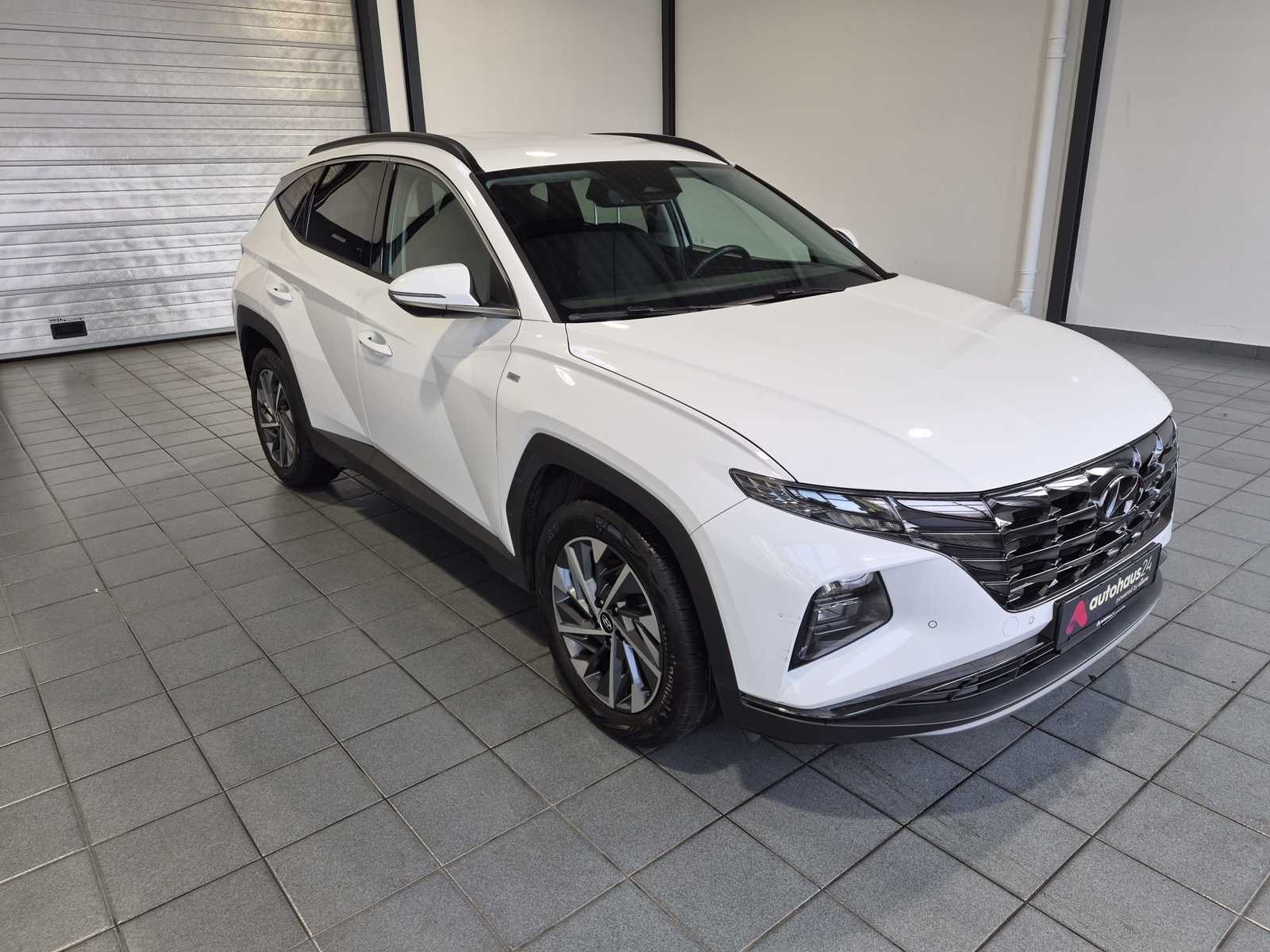 Hyundai Tucson SUV / Crossover / Geländewagen HYUNDAI Tucson 1.6 T-GDI 132kW 48V Trend DCT 4WD Sports Utility Vehicle #1