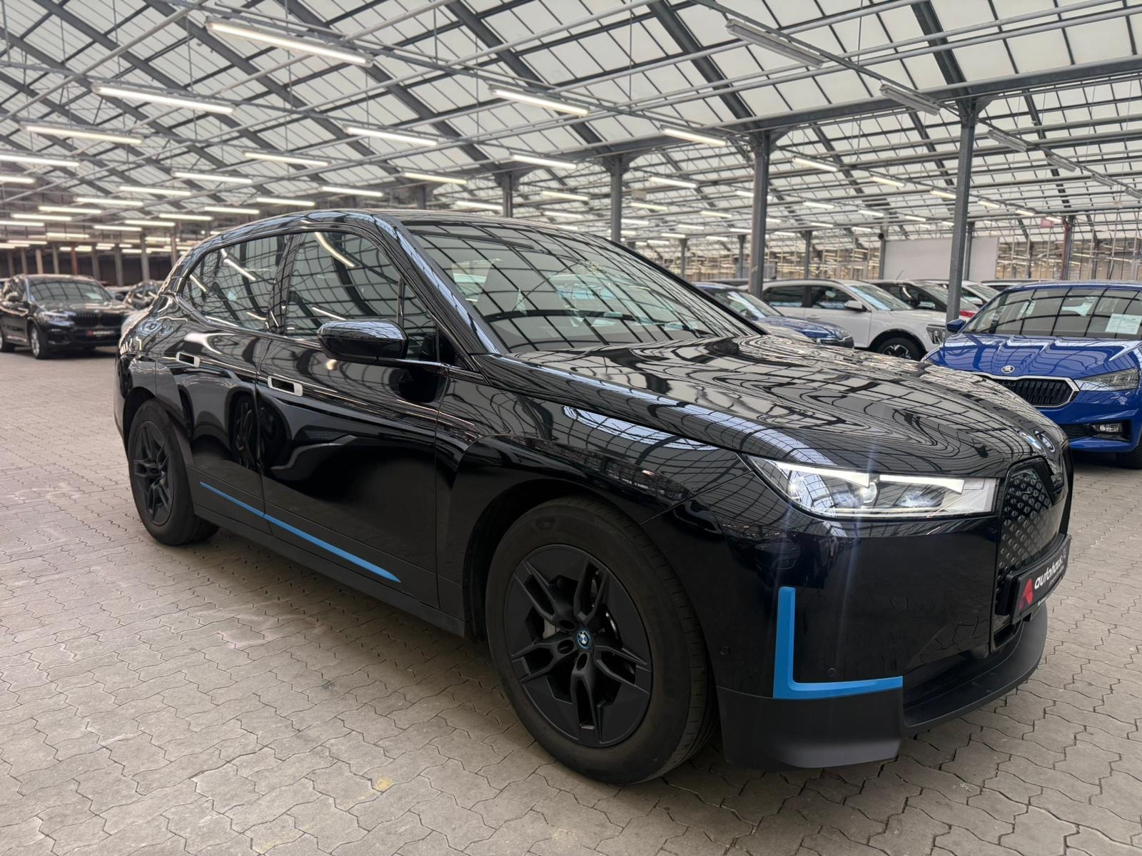 BMW iX SUV / Crossover / Geländewagen BMW iX xDrive40 Sports Utility Vehicle #1