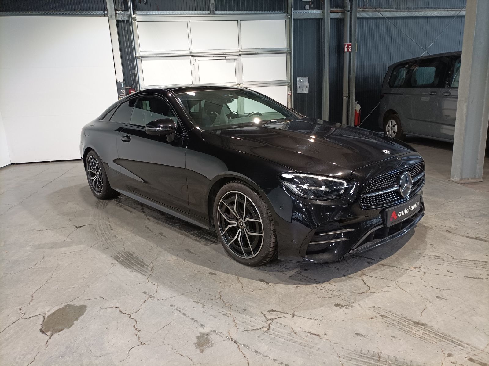 Mercedes-Benz E-Klasse Coupé MERCEDES E-Klasse E 220 d Autom. Coupé #1