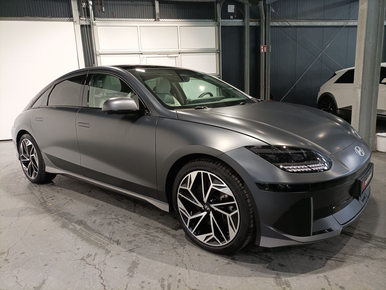 Hyundai IONIQ 6 Limousine HYUNDAI IONIQ 6 77,4kWh 168kW Dynamiq Limousine #1