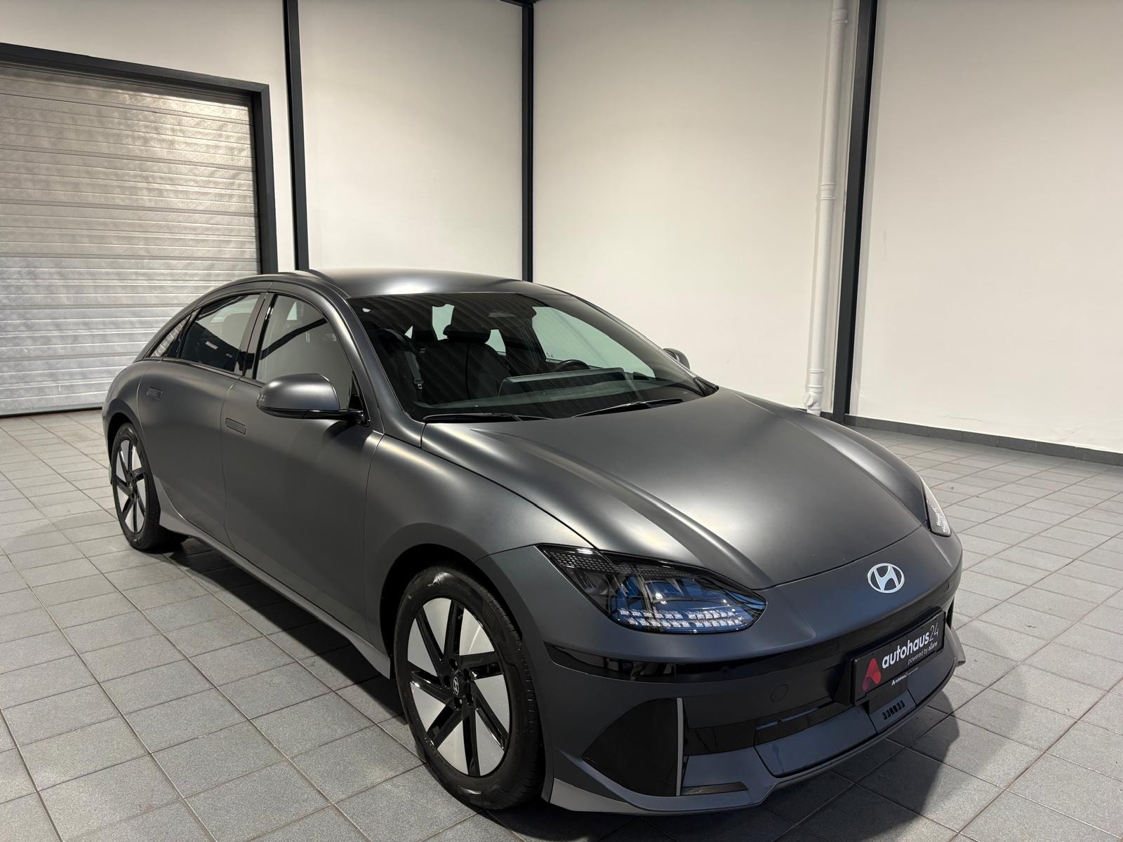 Hyundai IONIQ 6 Limousine HYUNDAI IONIQ 6 77,4kWh 168kW Dynamiq Limousine #1