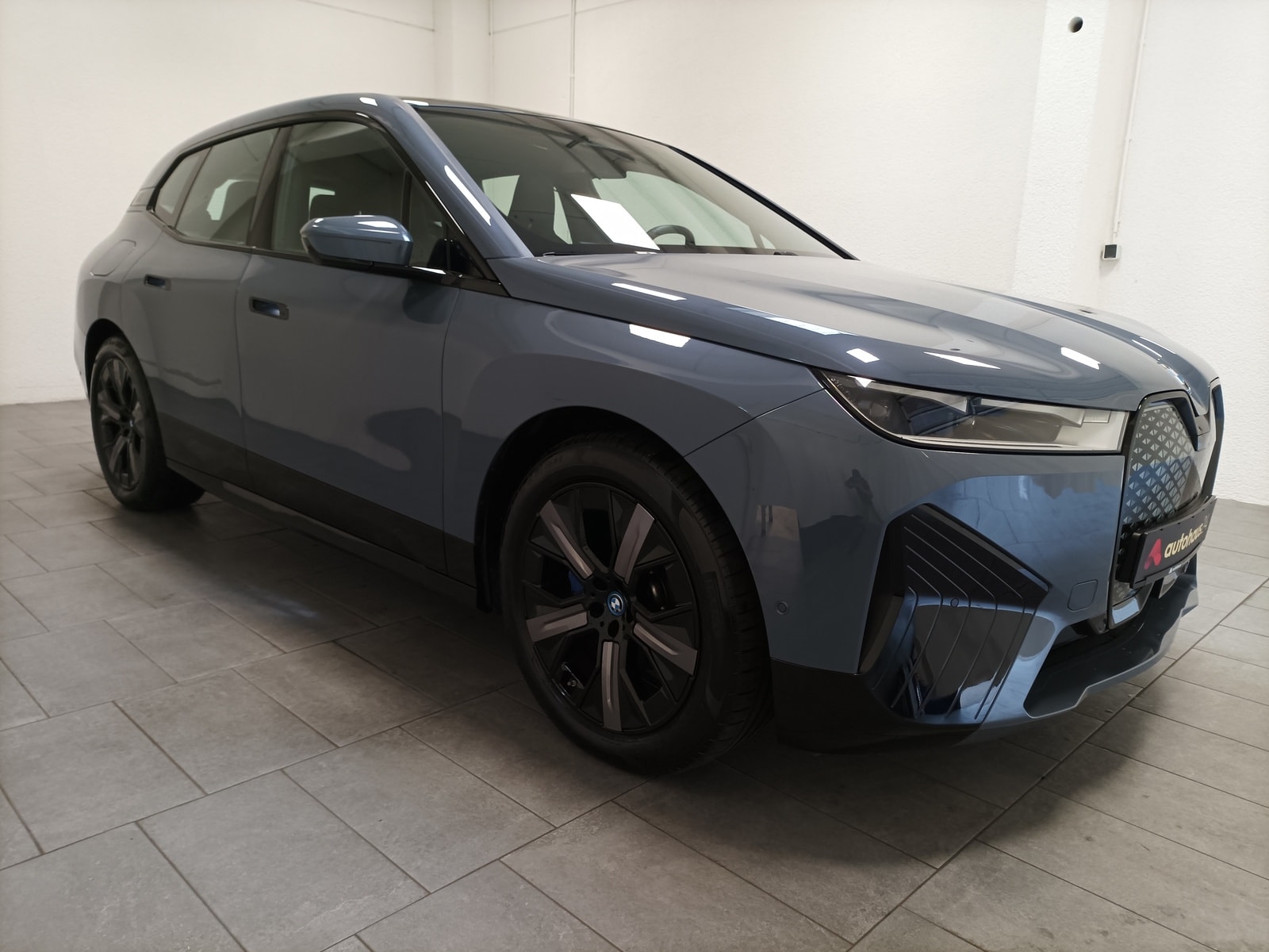 BMW iX SUV / Crossover / Geländewagen BMW iX xDrive40 Sports Utility Vehicle #1