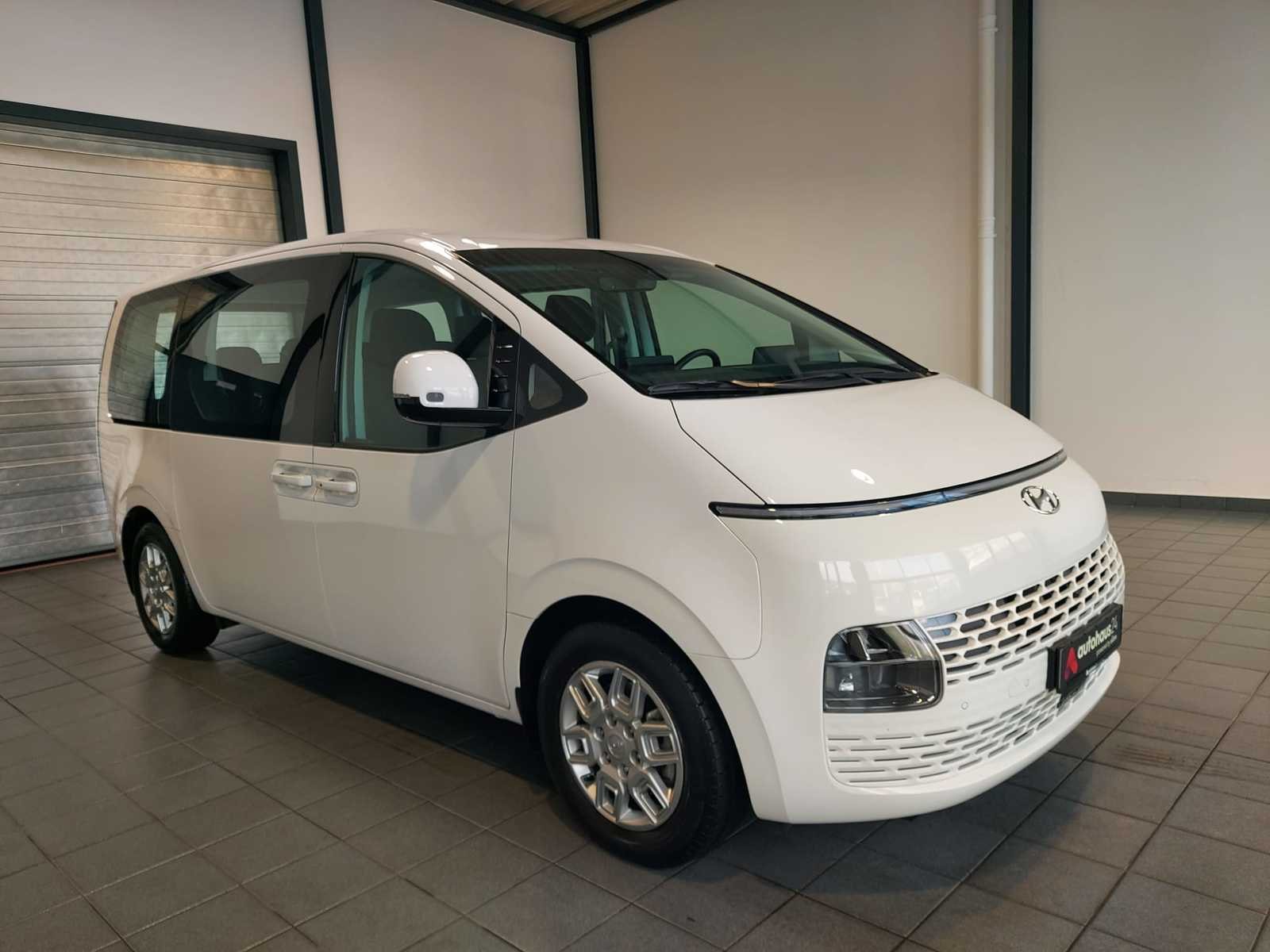 Hyundai Staria Kleinbus / Van HYUNDAI Staria 2.2 CRDi Trend 9-Sitzer Automatik 2WD Van #1