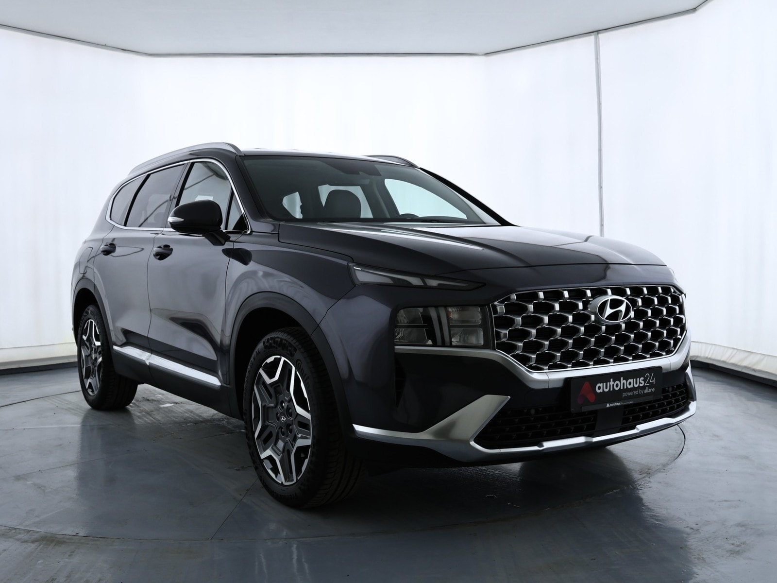 Hyundai Santa Fe SUV / Crossover / Geländewagen HYUNDAI Santa Fe 1.6 T-GDI Plug-in Hybrid 4WD Auto Sports Utility Vehicle #1