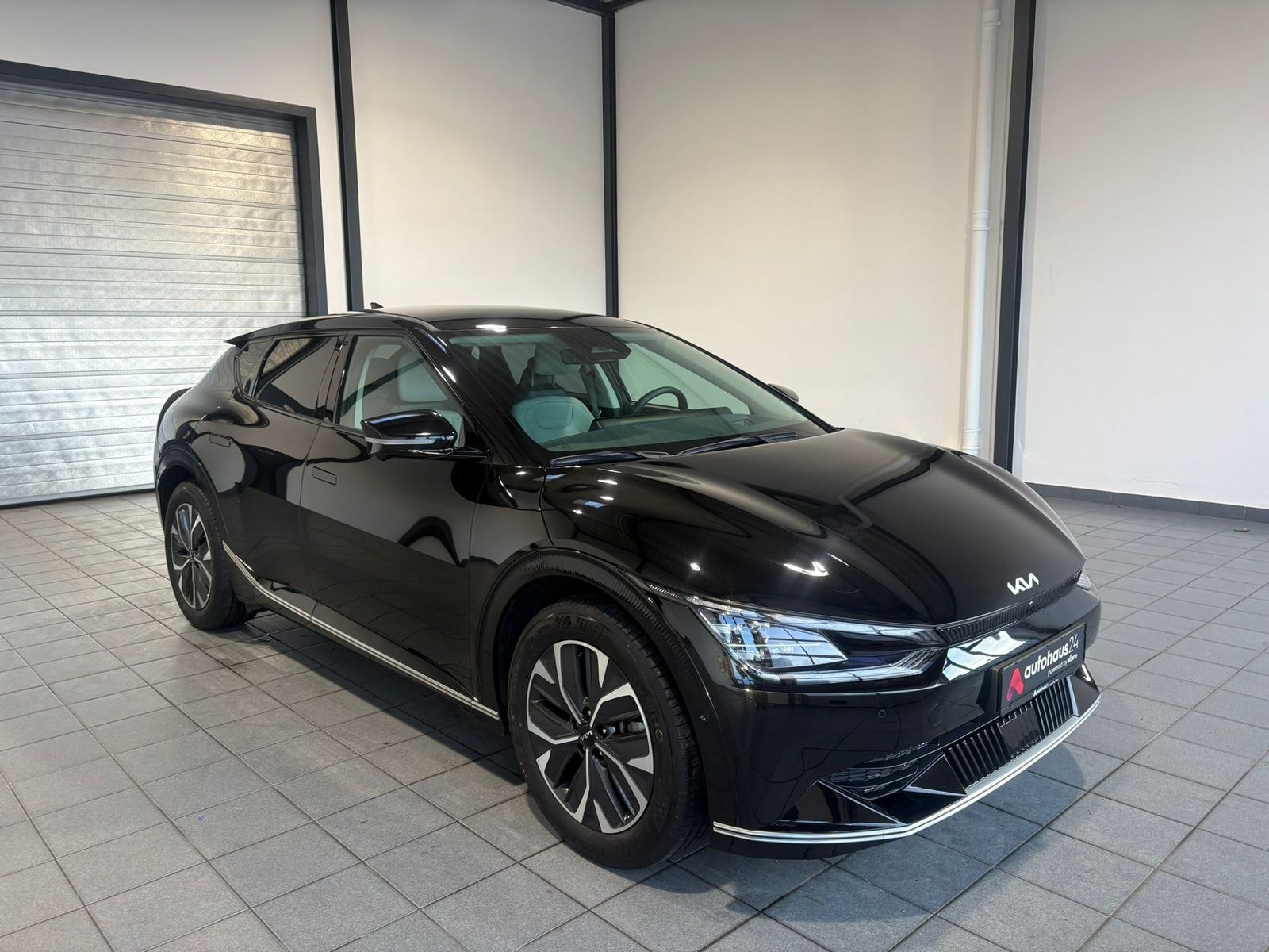 Kia EV6 SUV / Crossover / Geländewagen KIA EV6 77,4 kWh 168 kW Heckantrieb Sports Utility Vehicle #1