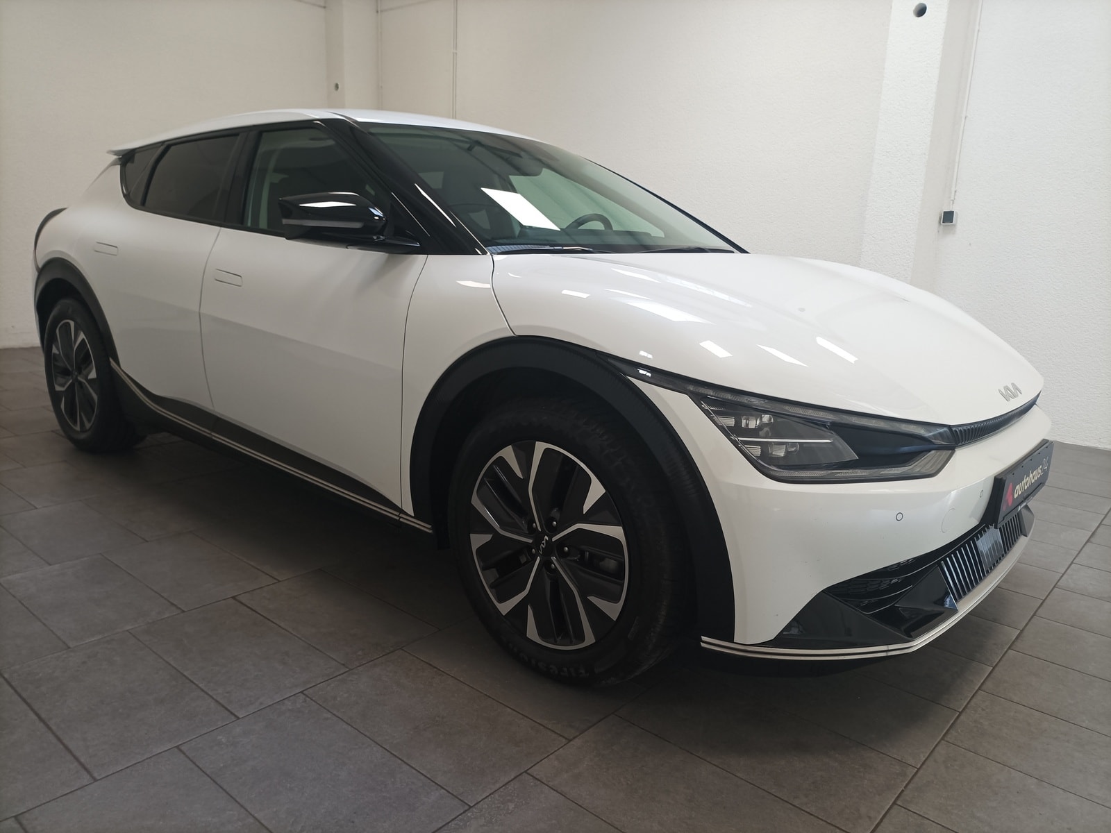 Kia EV6 SUV / Crossover / Geländewagen KIA EV6 58 kWh 125 kW Heckantrieb Sports Utility Vehicle #1