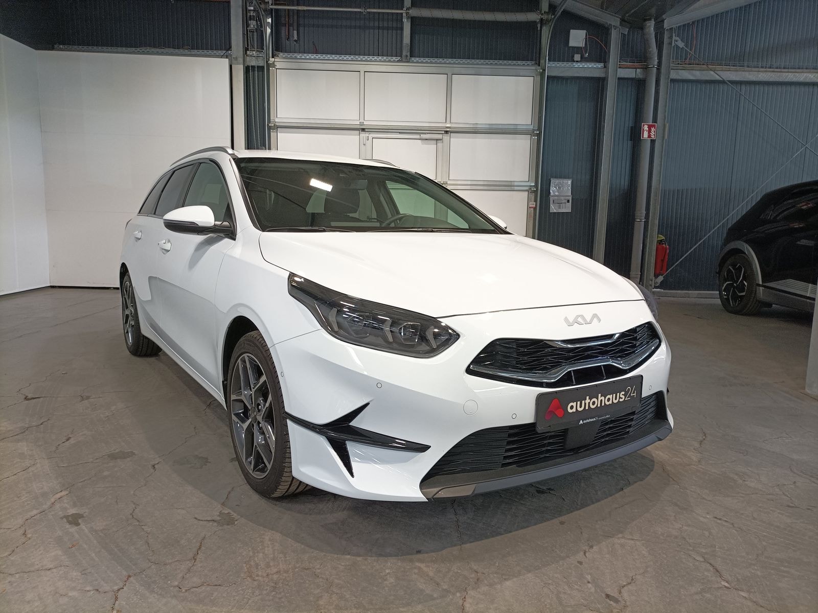 Kia Ceed Sportswagon Kombi KIA Ceed 1.5 T-GDI DCT Platinum Sportswagon Kombi #1