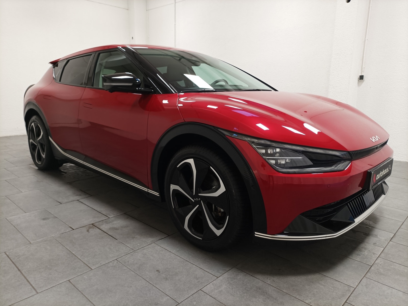 Kia EV6 SUV / Crossover / Geländewagen KIA EV6 77,4 kWh 168 kW Heckantrieb Sports Utility Vehicle #1