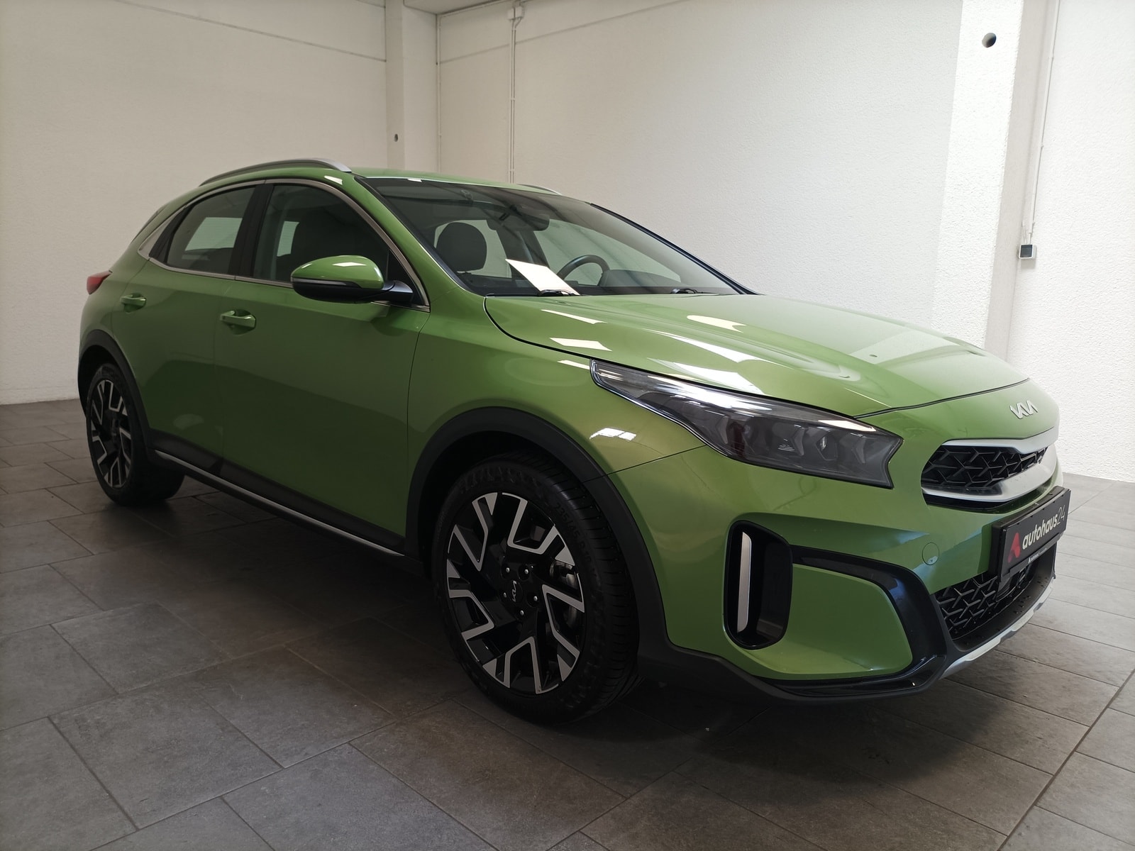 Kia XCeed SUV / Crossover / Geländewagen KIA XCeed 1.5 T-GDI Spirit Sports Utility Vehicle #1
