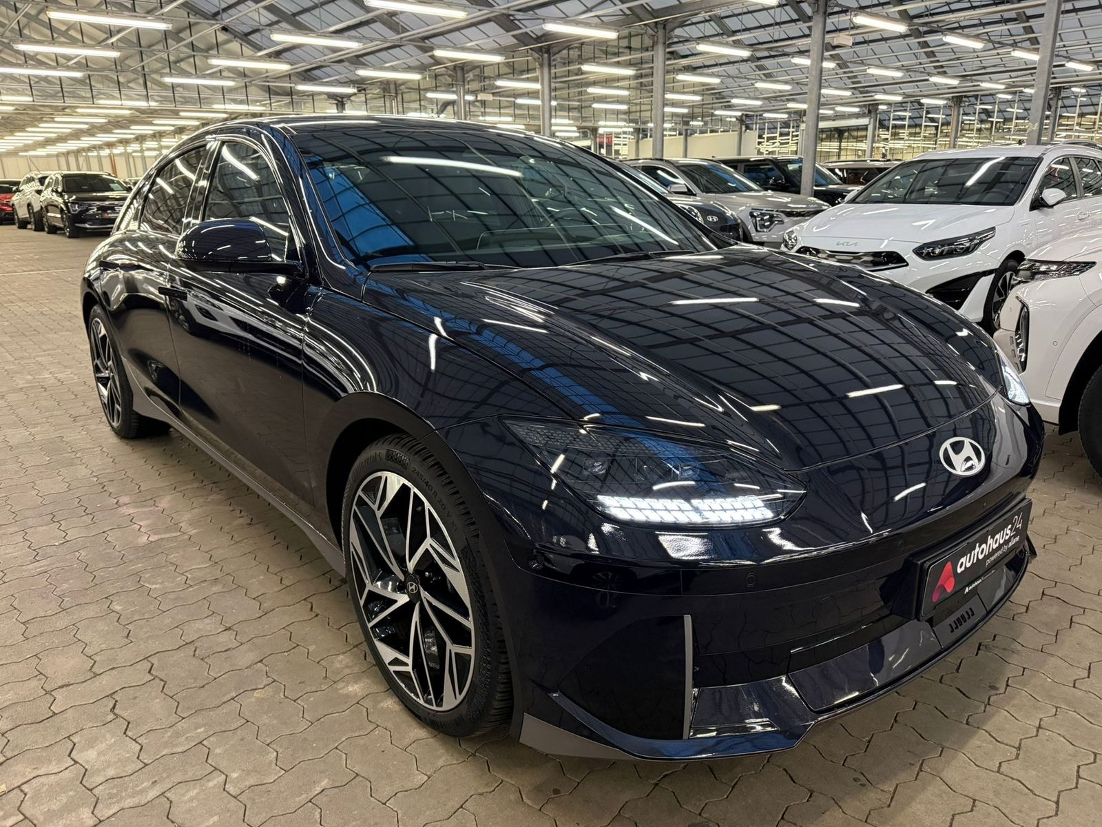 Hyundai IONIQ 6 Limousine HYUNDAI IONIQ 6 77,4kWh 168kW Dynamiq Limousine #1