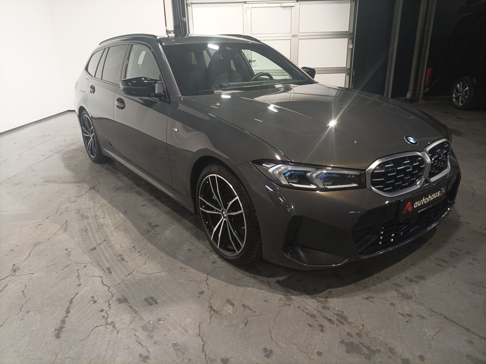 BMW 3er-Reihe Kombi BMW 3er-Reihe M340d xDrive Touring Auto Kombi #1