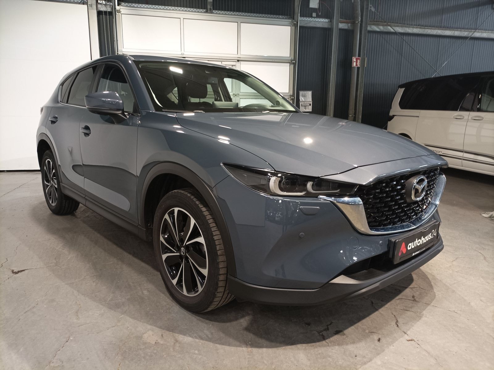 Mazda CX-5 SUV / Crossover / Geländewagen MAZDA CX-5 2.0 e-SKYACTIV-G 165 Ad'vantage FWD Sports Utility Vehicle #1