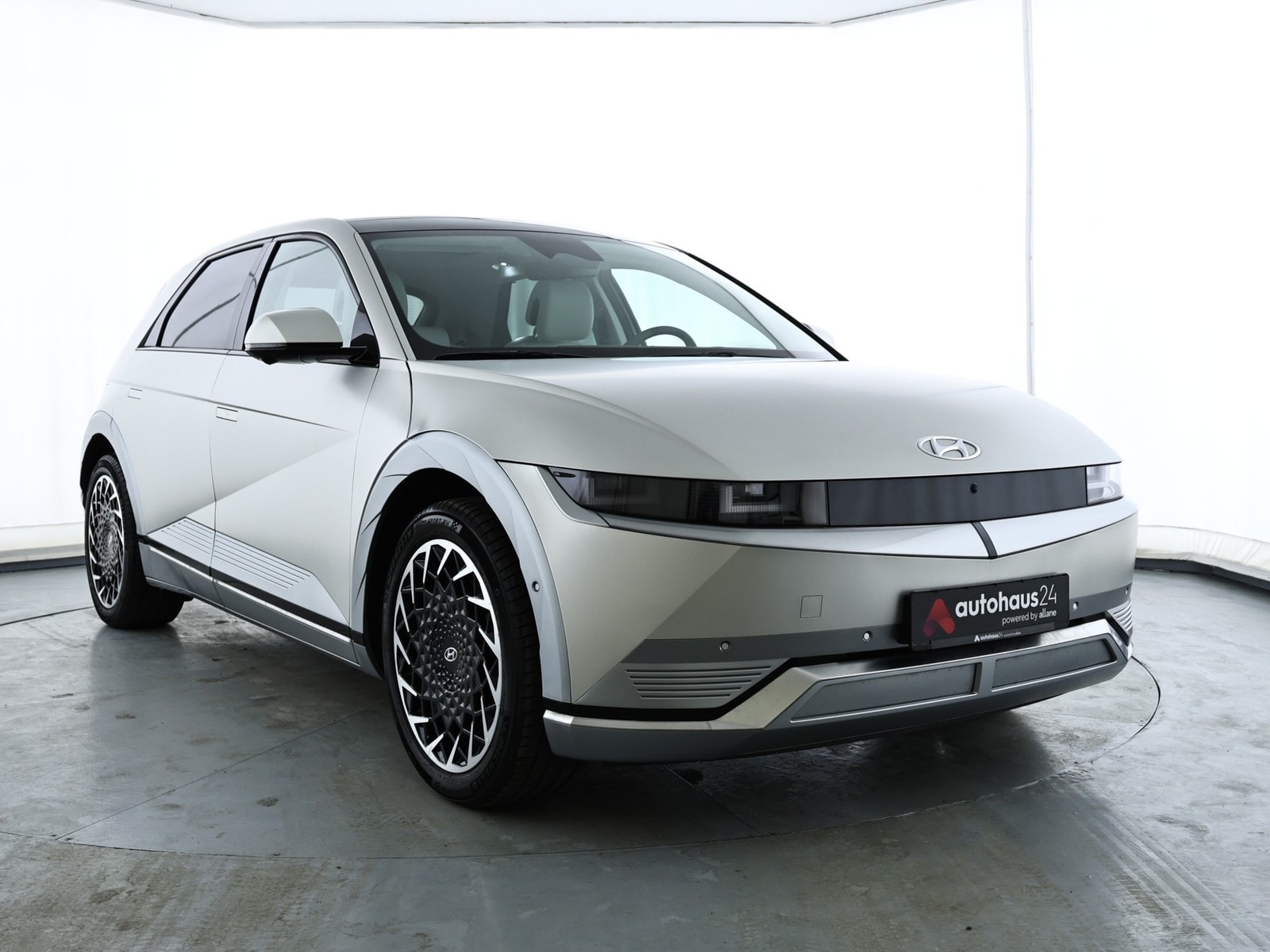 Hyundai IONIQ 5 Limousine HYUNDAI IONIQ 5 77,4 kWh Allradantrieb Sports Utility Vehicle #1