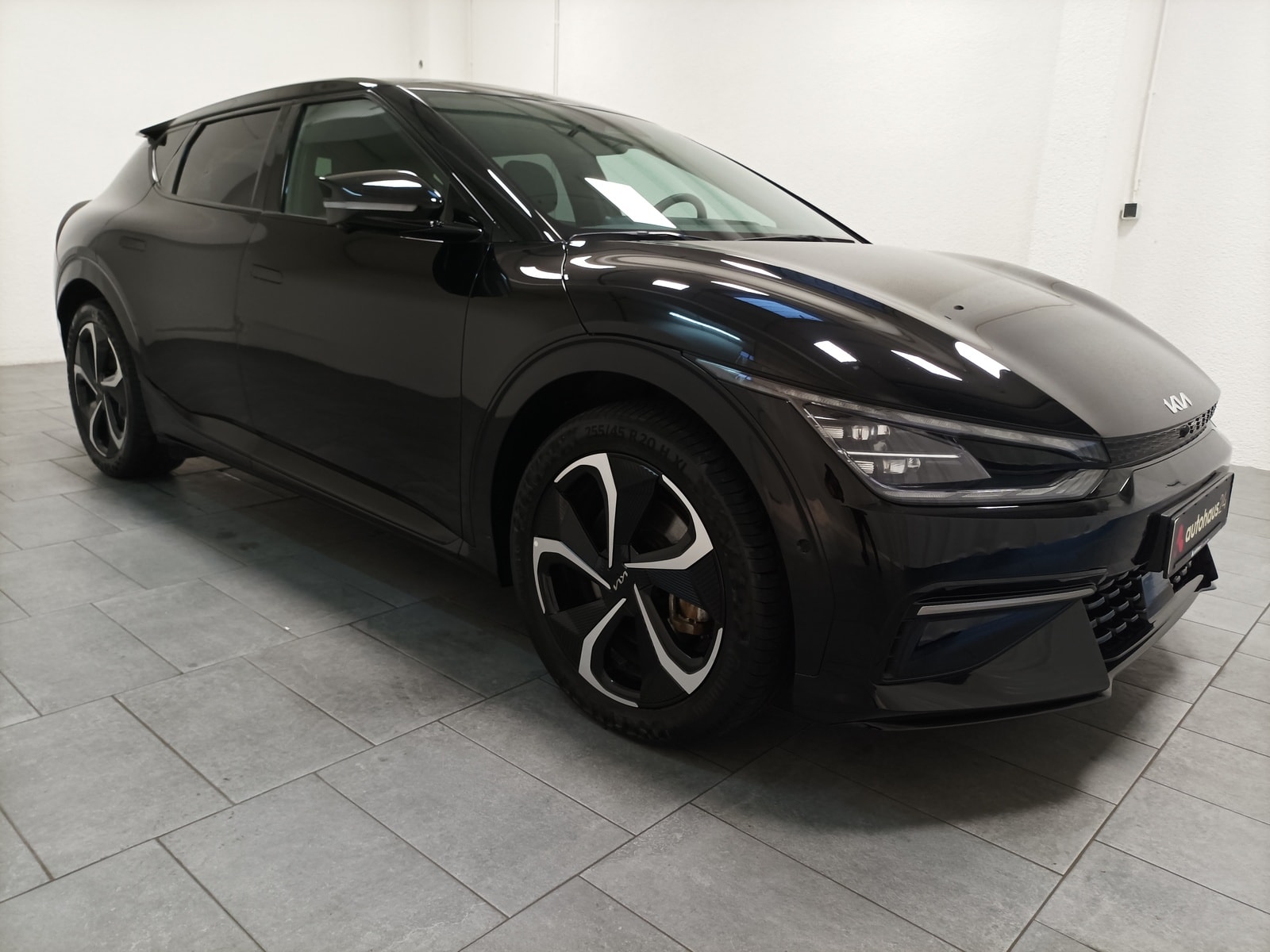 Kia EV6 SUV / Crossover / Geländewagen KIA EV6 77,4 kWh 168 kW Heckantrieb GT-line Sports Utility Vehicle #1