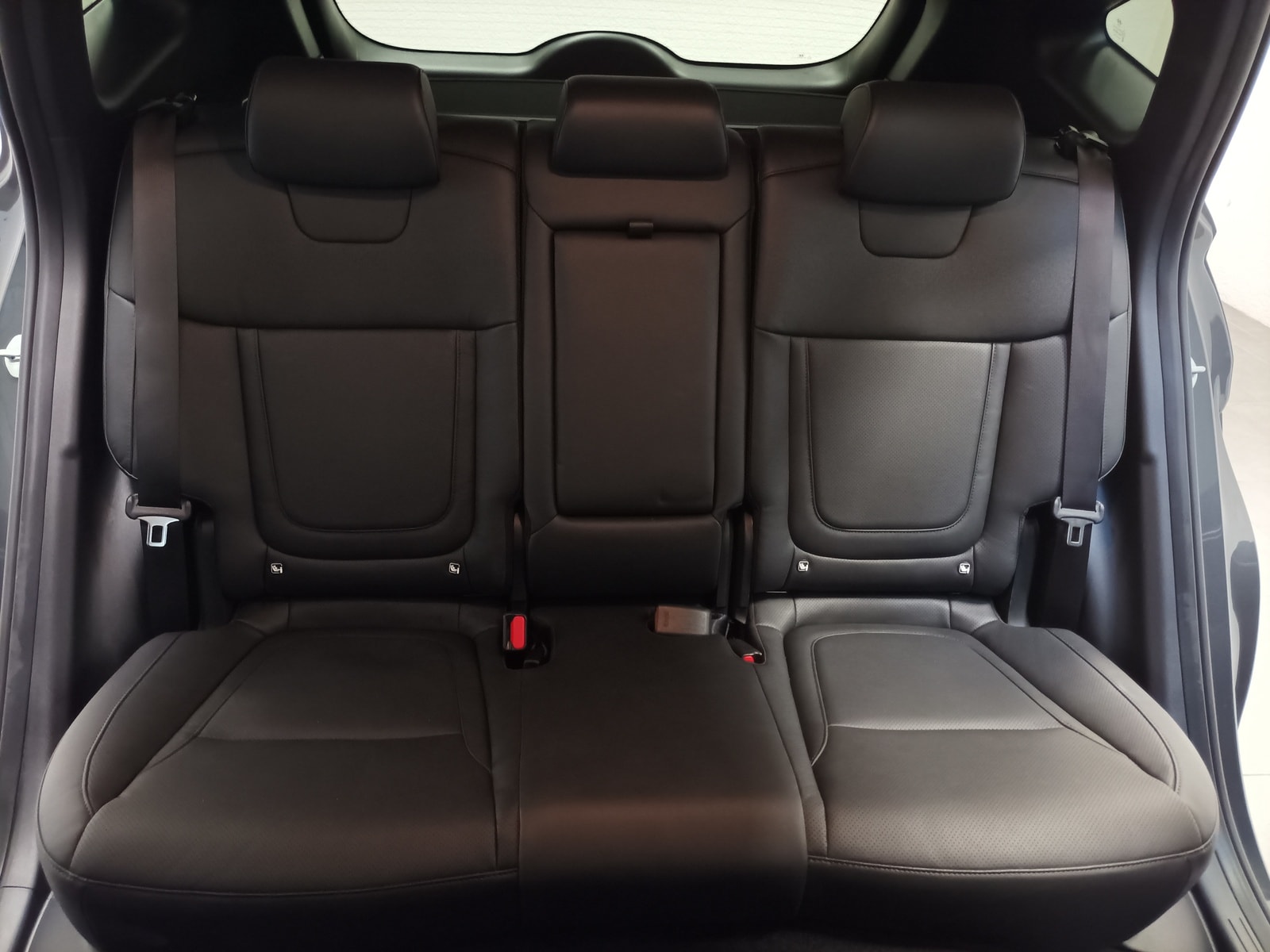 Hyundai Tucson SUV / Crossover / Geländewagen HYUNDAI Tucson 1.6 T-GDI Plug-in Hybrid 4WD Auto Sports Utility Vehicle #1