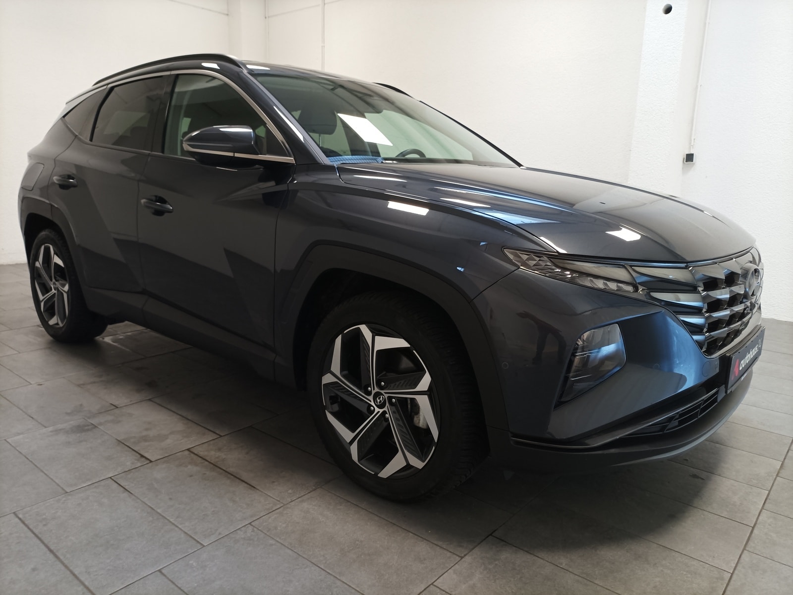 Hyundai Tucson SUV / Crossover / Geländewagen HYUNDAI Tucson 1.6 T-GDI Plug-in Hybrid 4WD Auto Sports Utility Vehicle #1