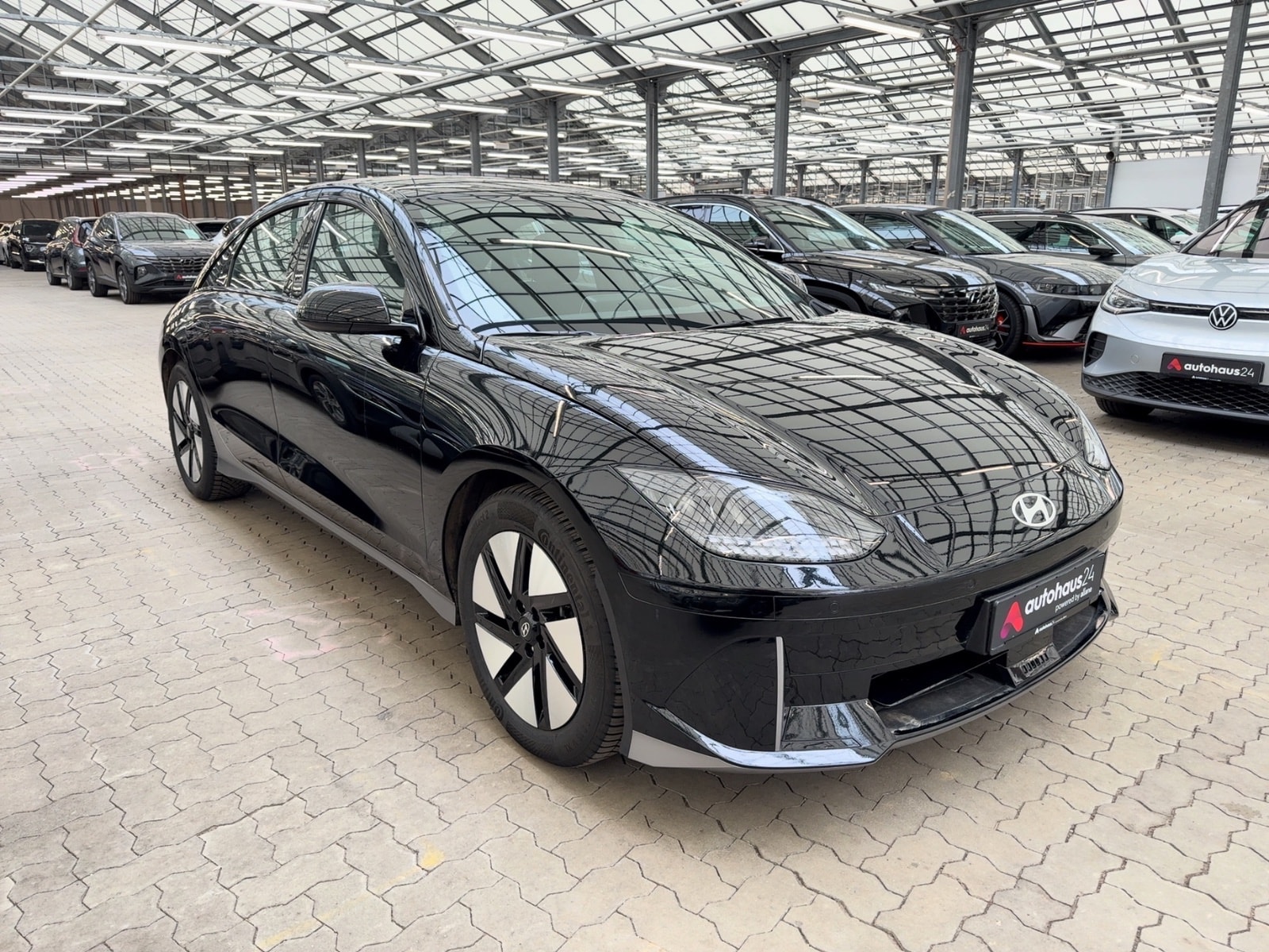 Hyundai IONIQ 6 Limousine HYUNDAI IONIQ 6 77,4kWh 168kW Dynamiq Limousine #1