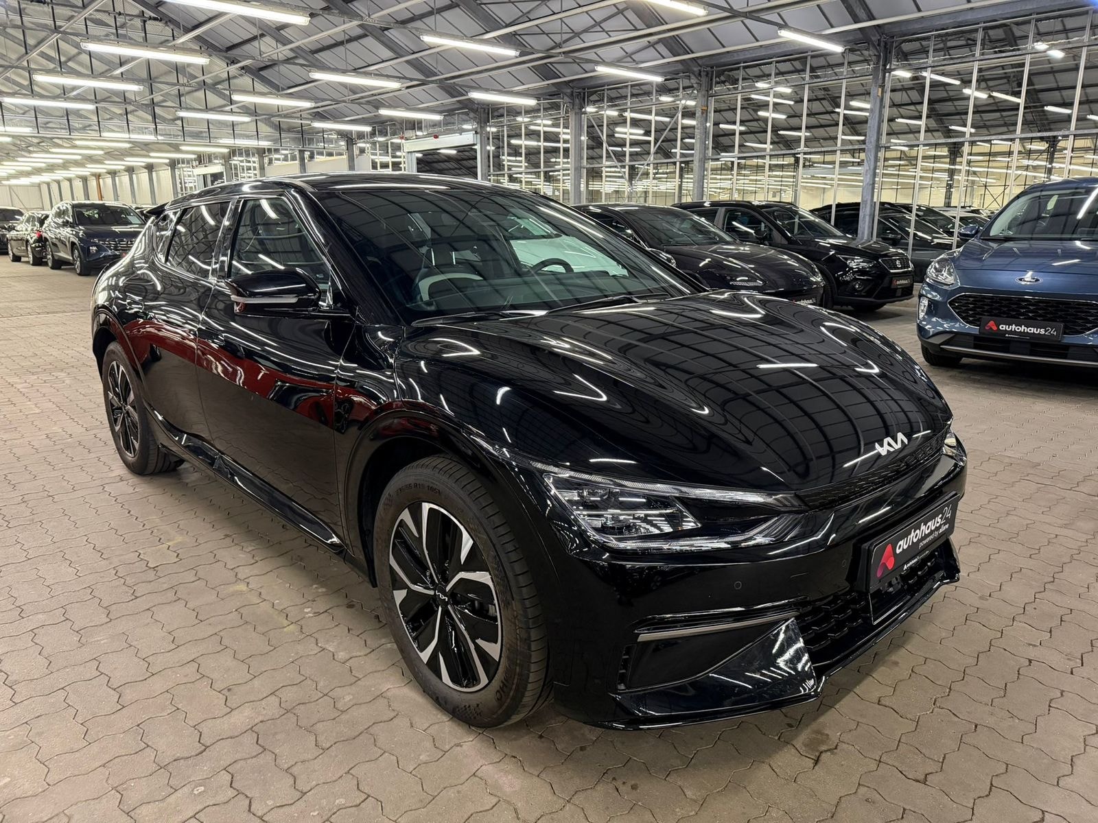 Kia EV6 SUV / Crossover / Geländewagen KIA EV6 77,4 kWh 168 kW Heckantrieb GT-line Sports Utility Vehicle #1