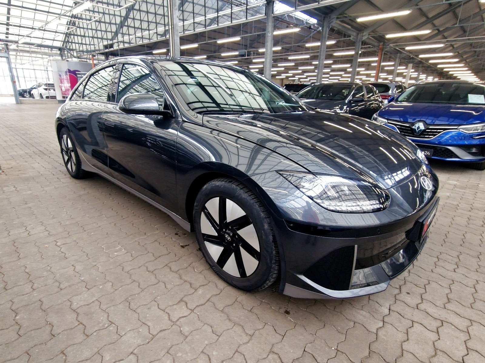 Hyundai IONIQ 6 Limousine HYUNDAI IONIQ 6 77,4kWh 168kW Dynamiq Limousine #1