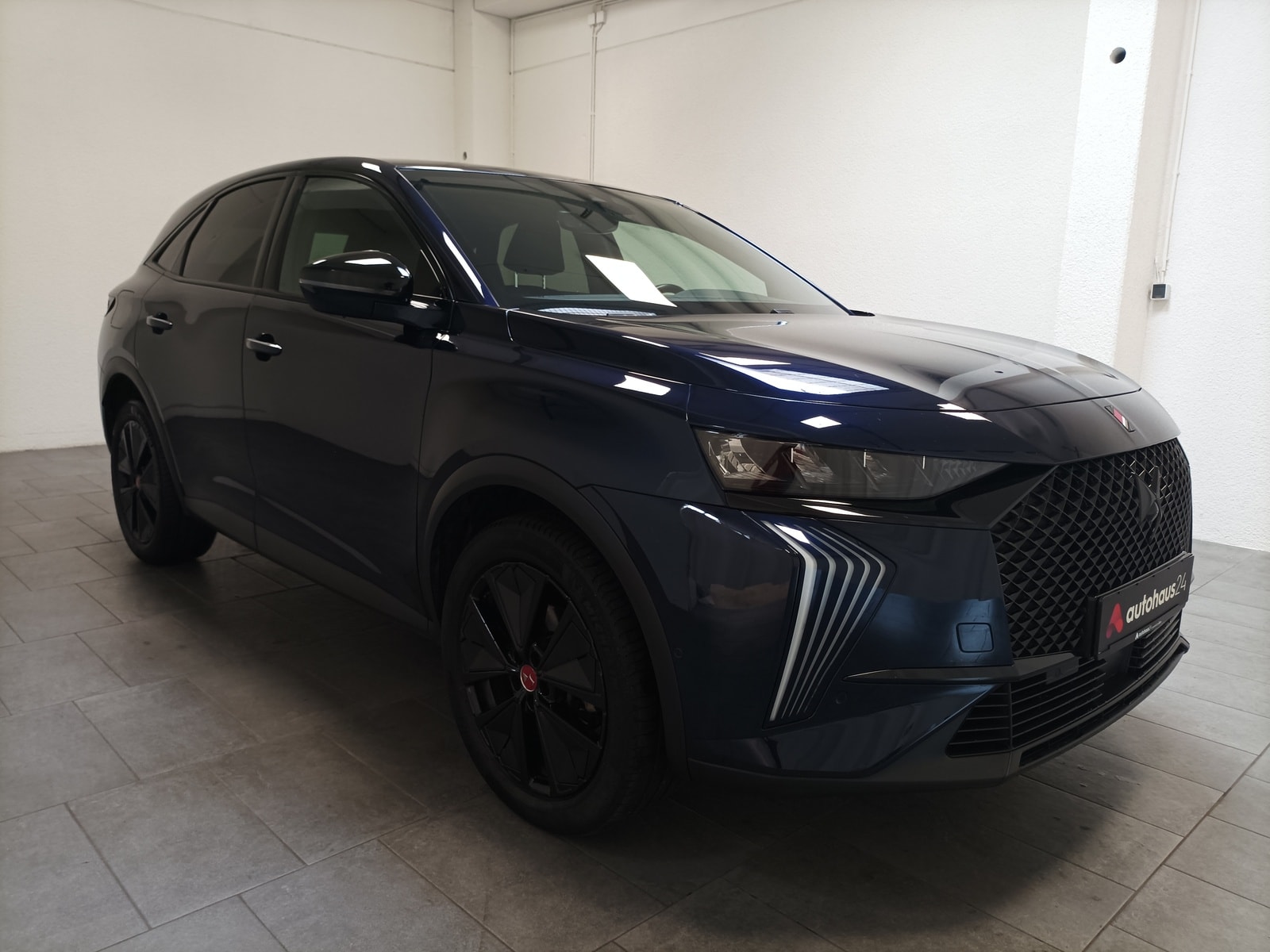 DS Automobiles DS 7 SUV / Crossover / Geländewagen DS DS 7 BlueHDi 130 Performance Line Automatik Sports Utility Vehicle #1