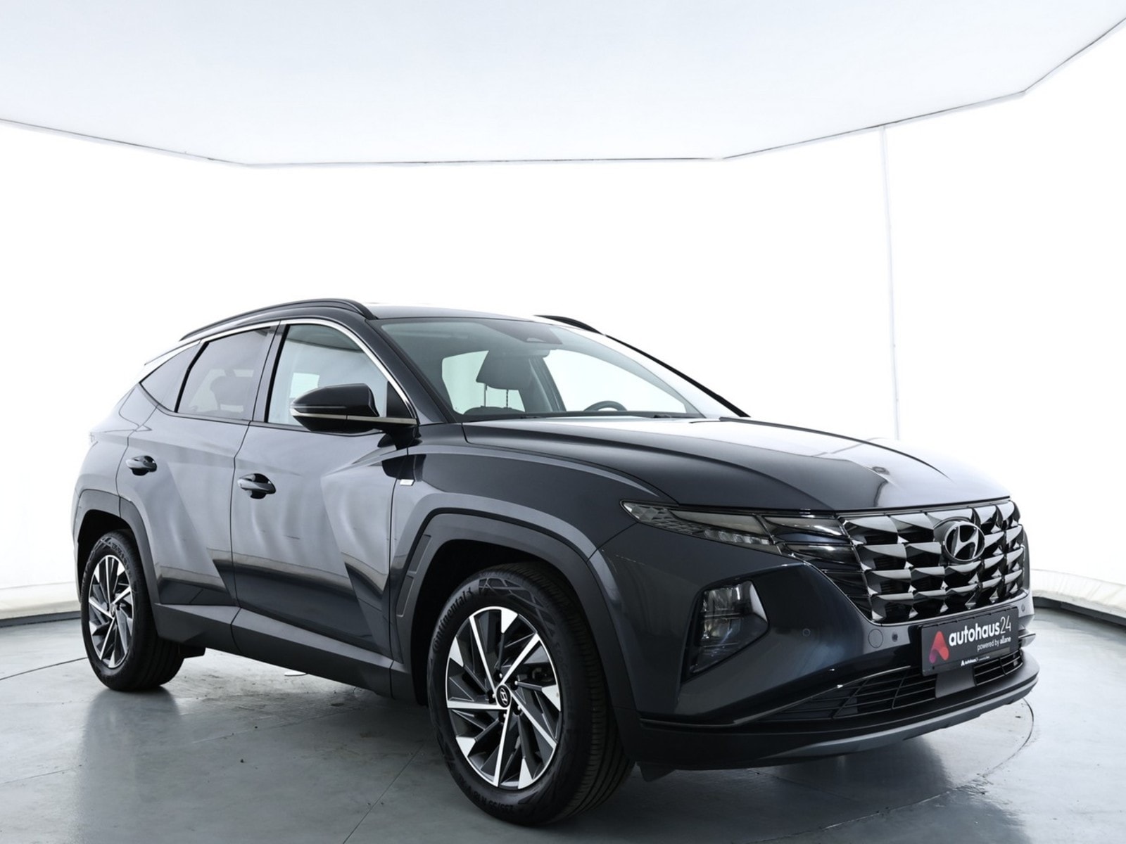 Hyundai Tucson SUV / Crossover / Geländewagen HYUNDAI Tucson 1.6 T-GDI 132kW 48V Trend DCT 4WD Sports Utility Vehicle #1